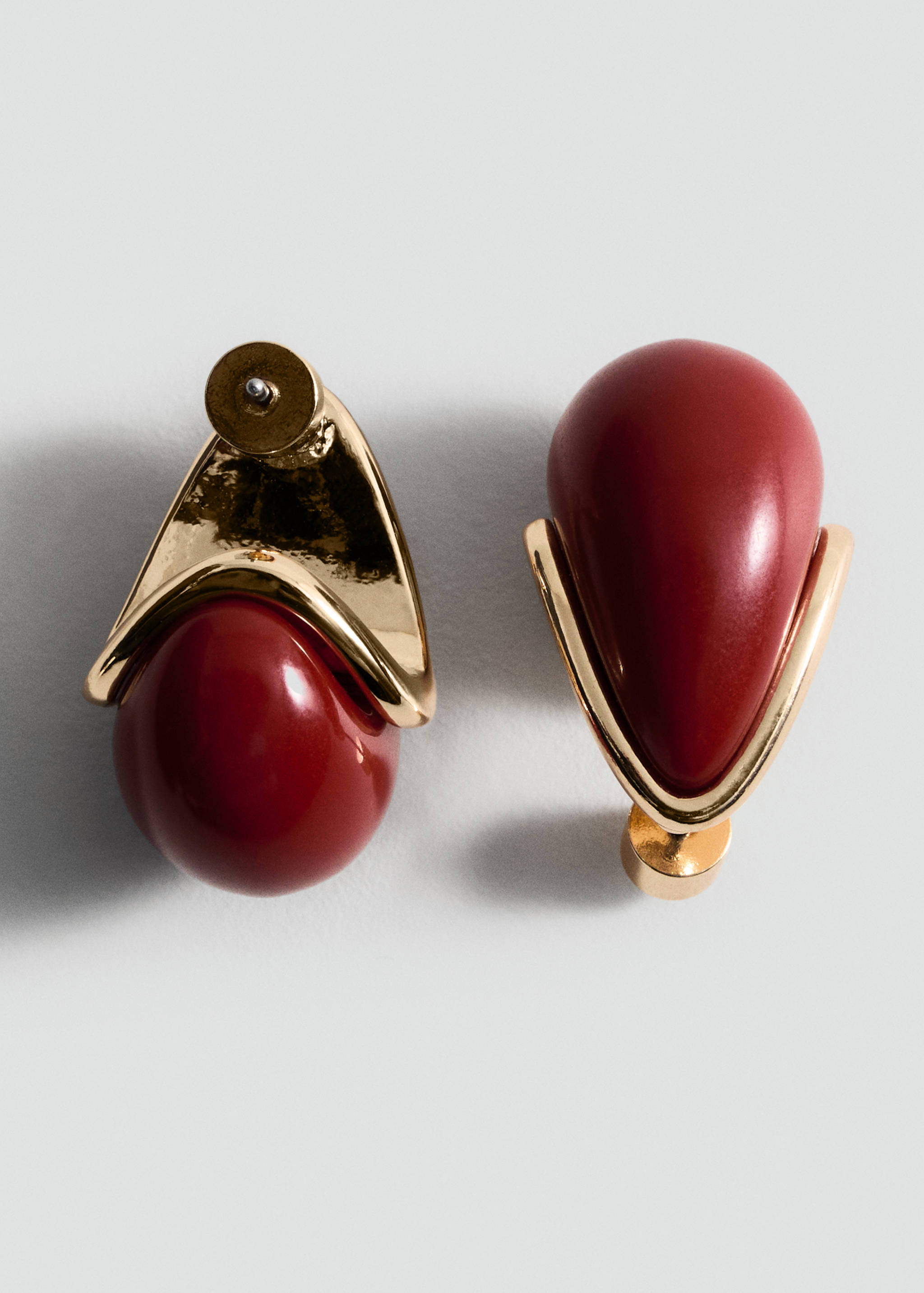 Resin drop earrings - Details of the article 1