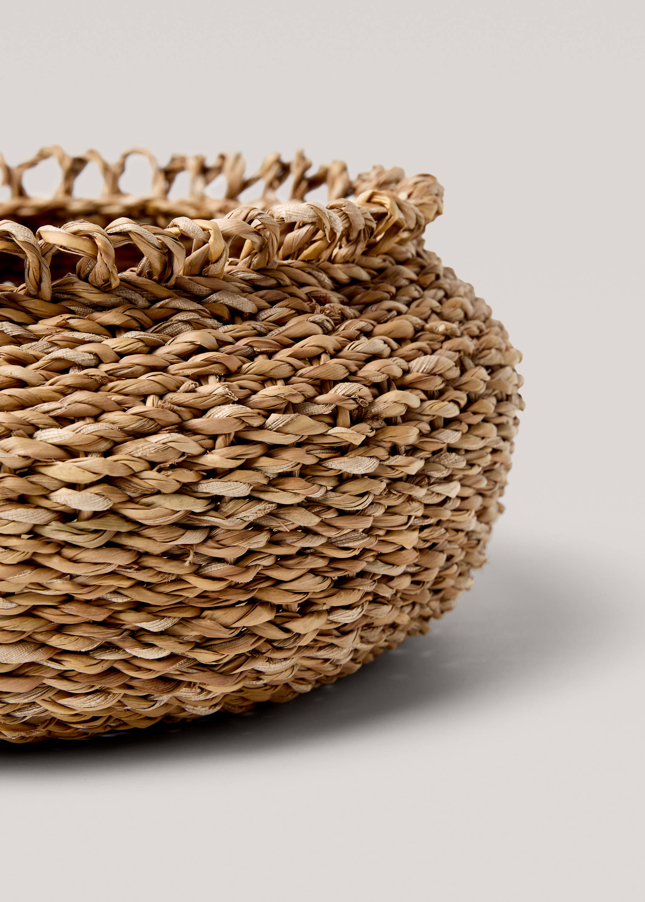 Small natural fibre round basket - Details of the article 1