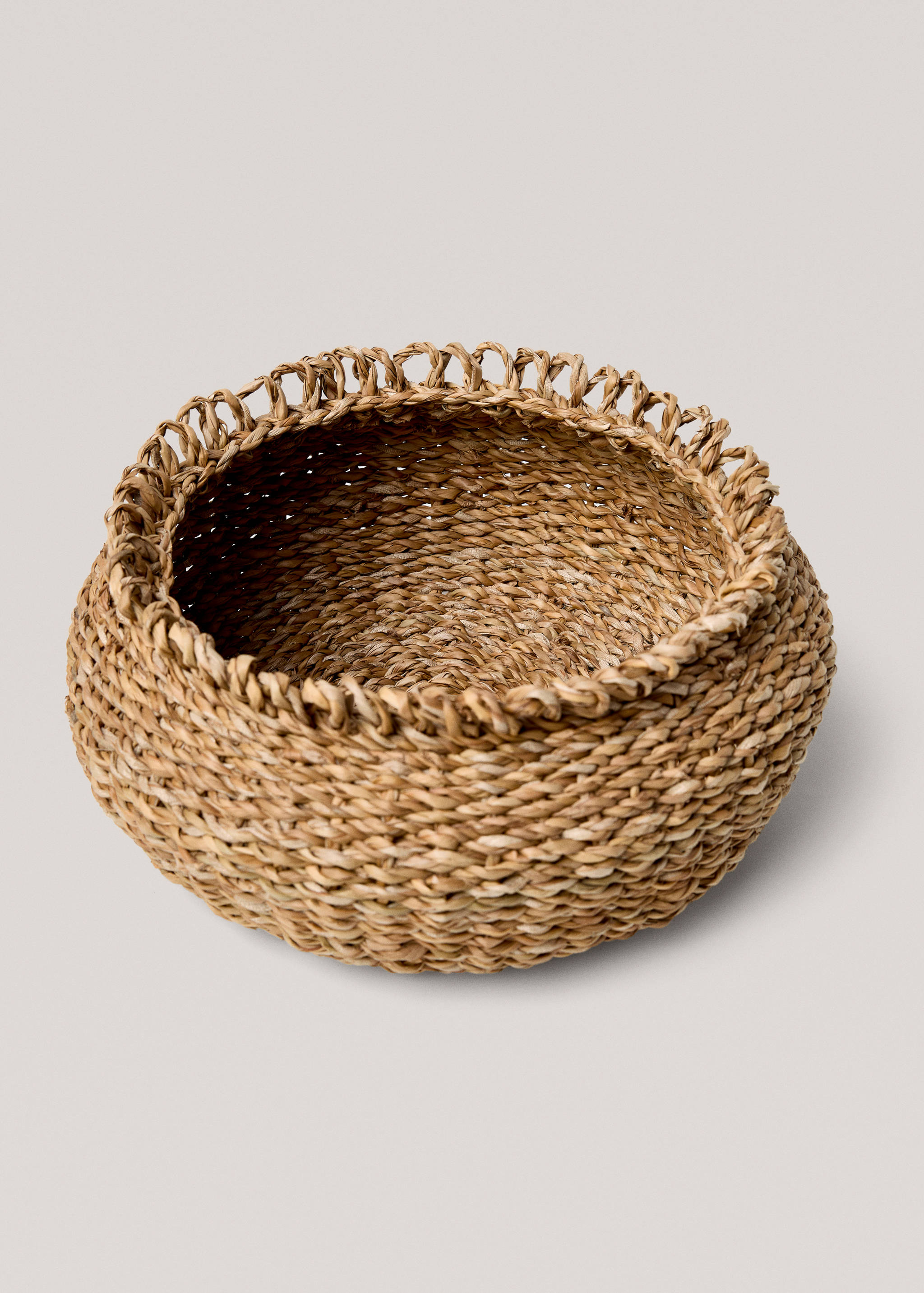 Small natural fibre round basket - Details of the article 2