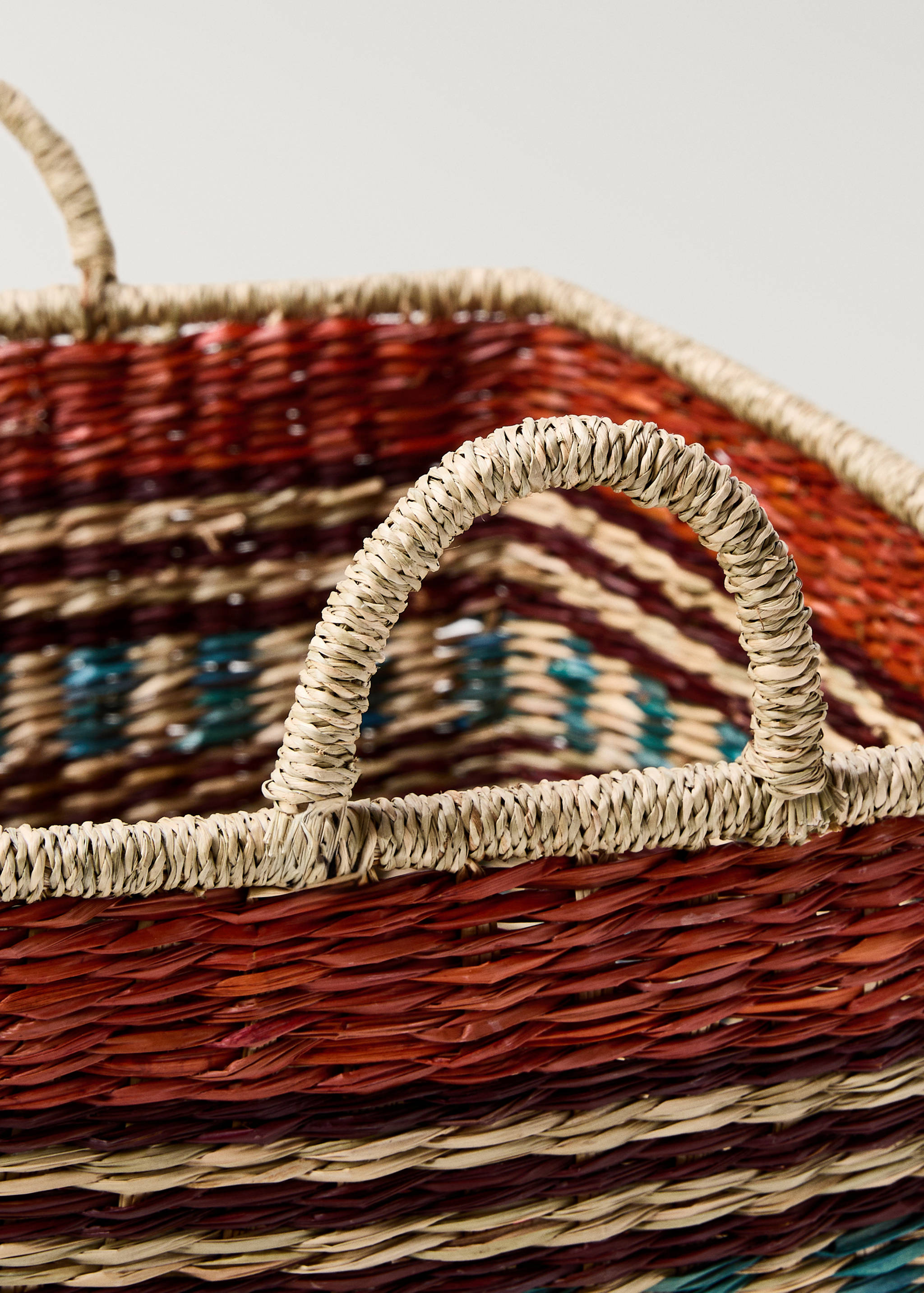 Rectangular colored seagrass basket - Details of the article 1