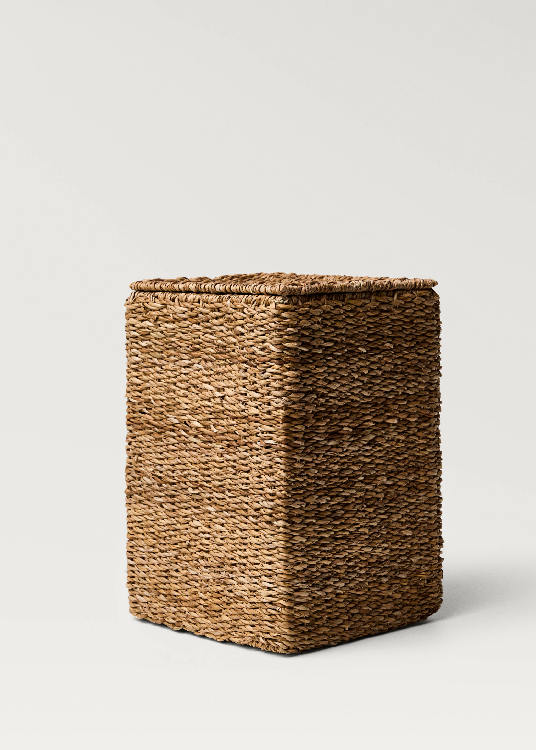Seagrass basket with lid - Details of the article 1