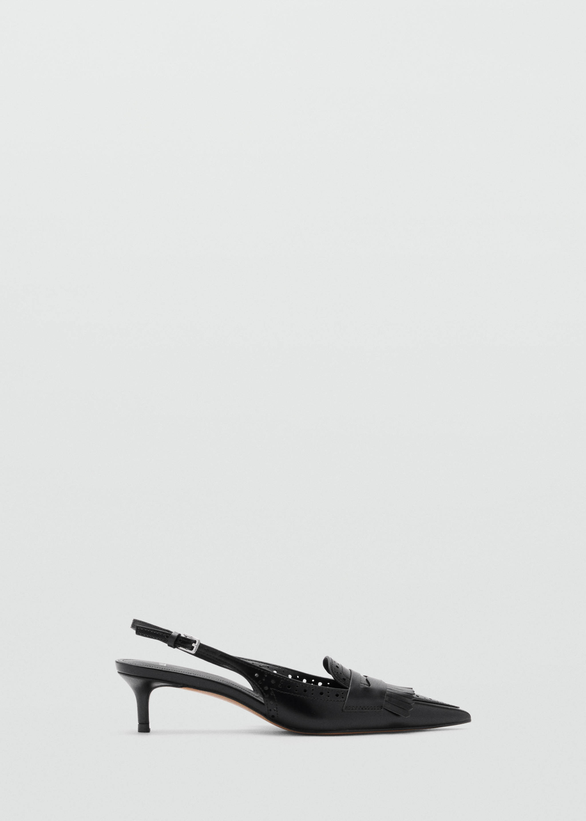 Pantofi cu franjuri la toc - Plan general