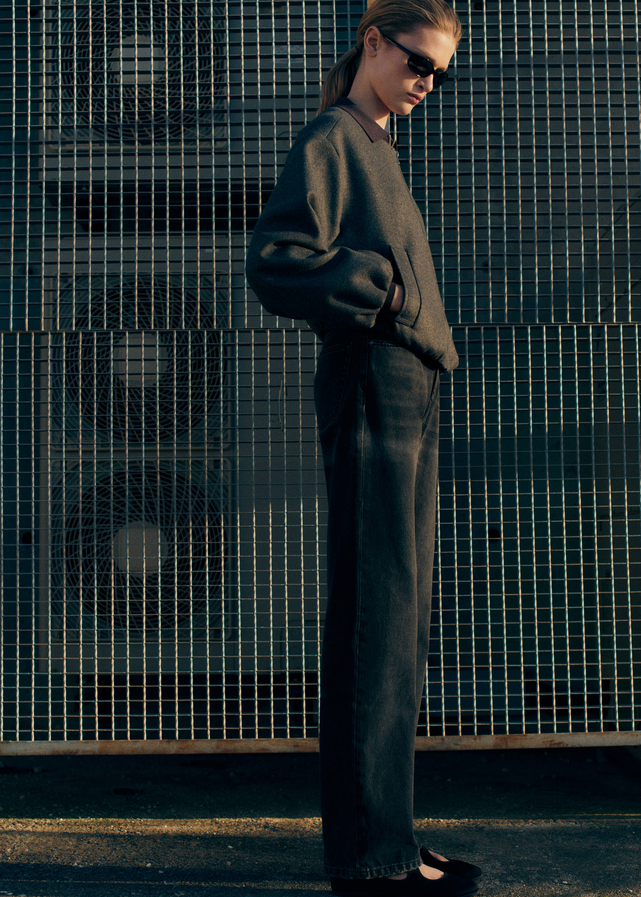 Miami medium-rise straight-fit jeans - Details of the article 9