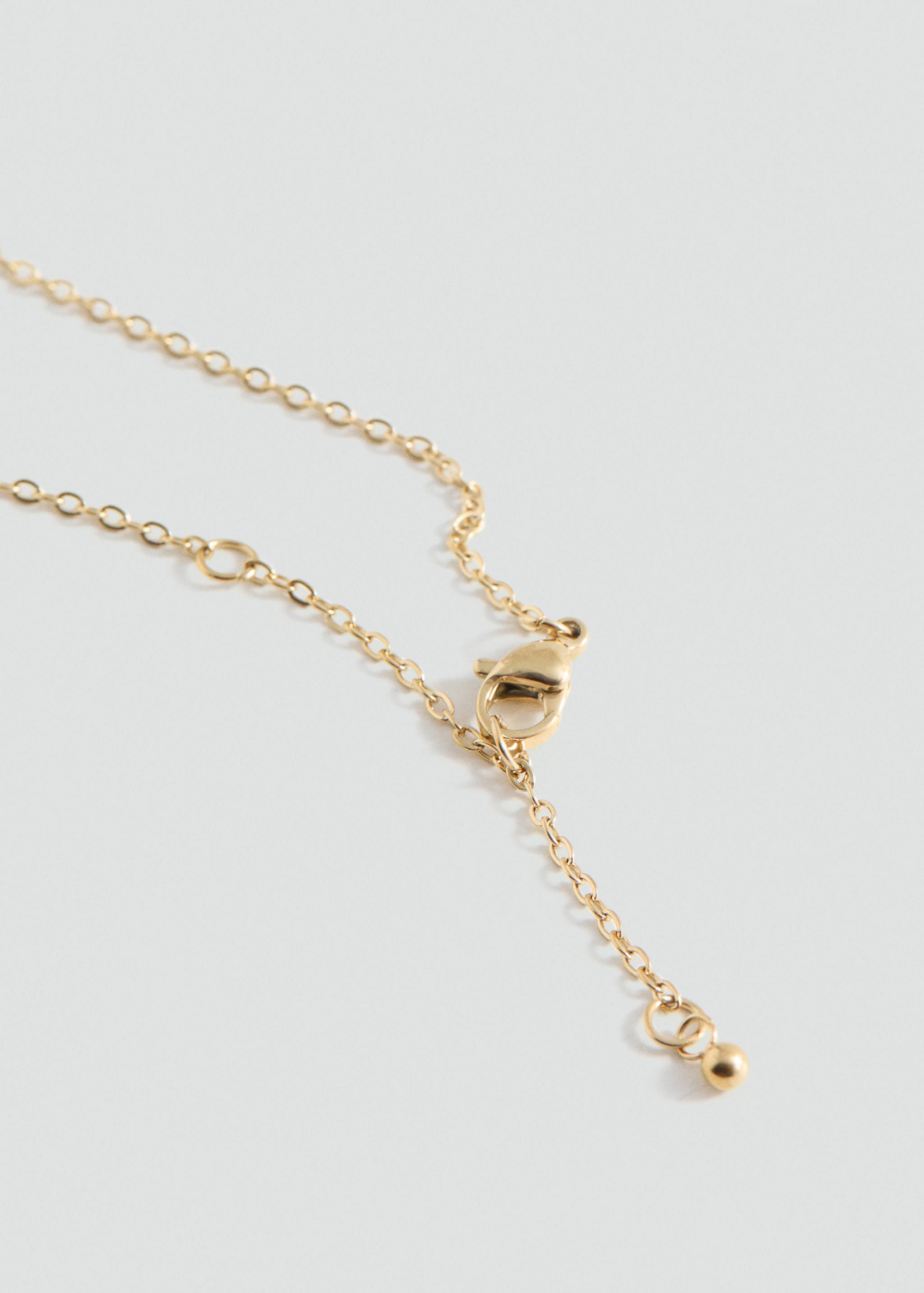 Letter Pendant Necklace - Details of the article 1