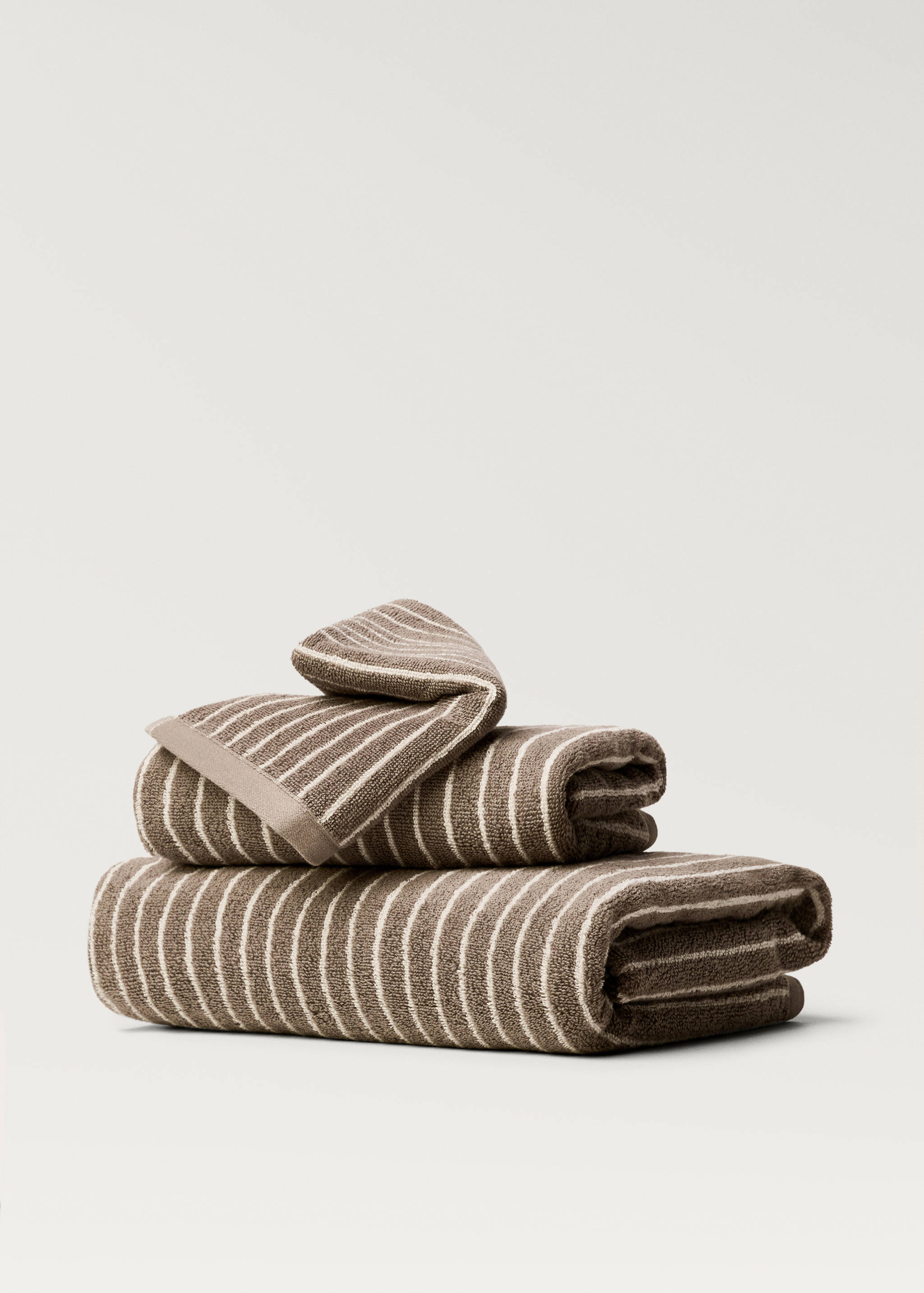 Two-tone striped washbasin towel - Article without model