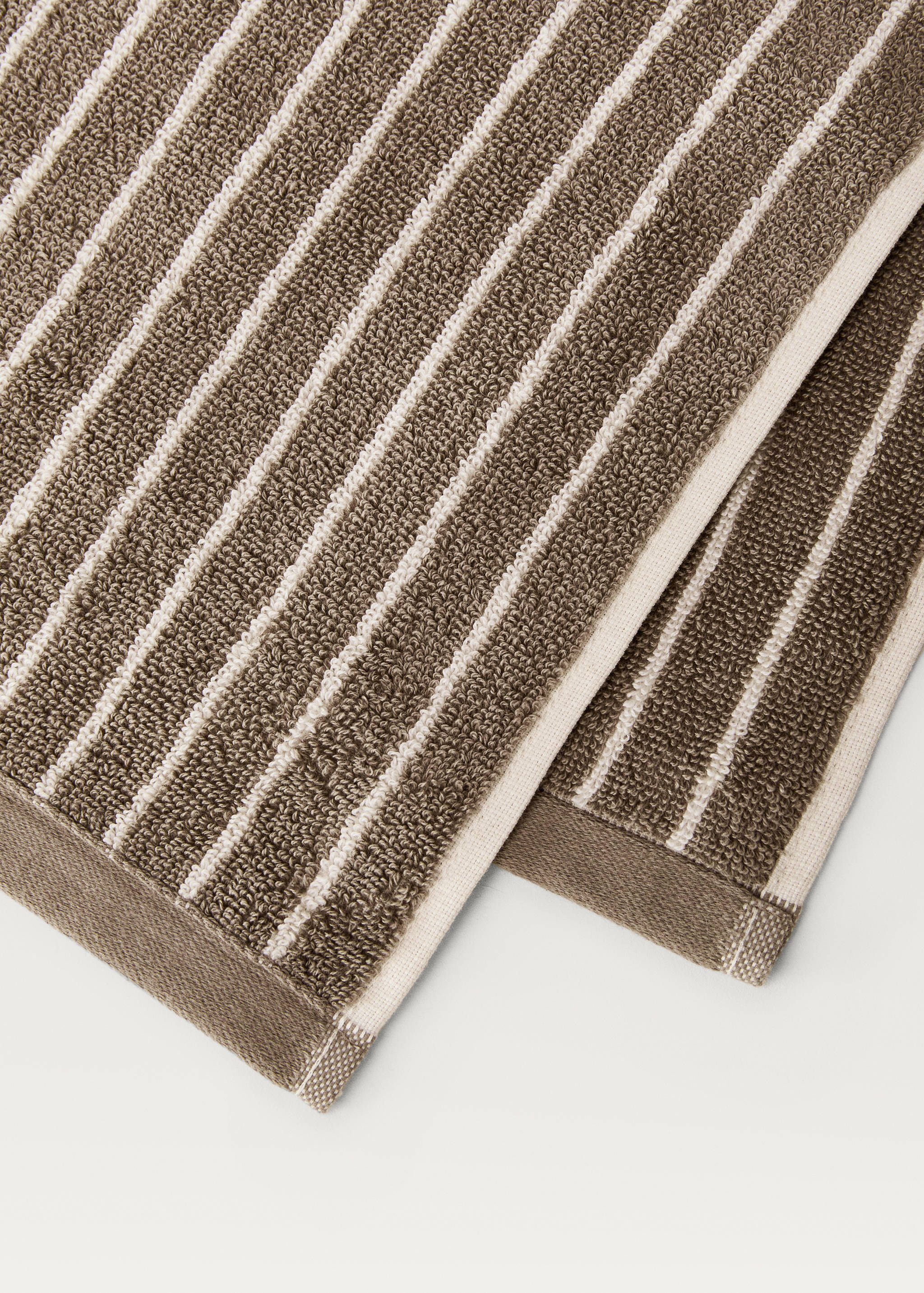 Two-toned stripe bath towel - Details of the article 2