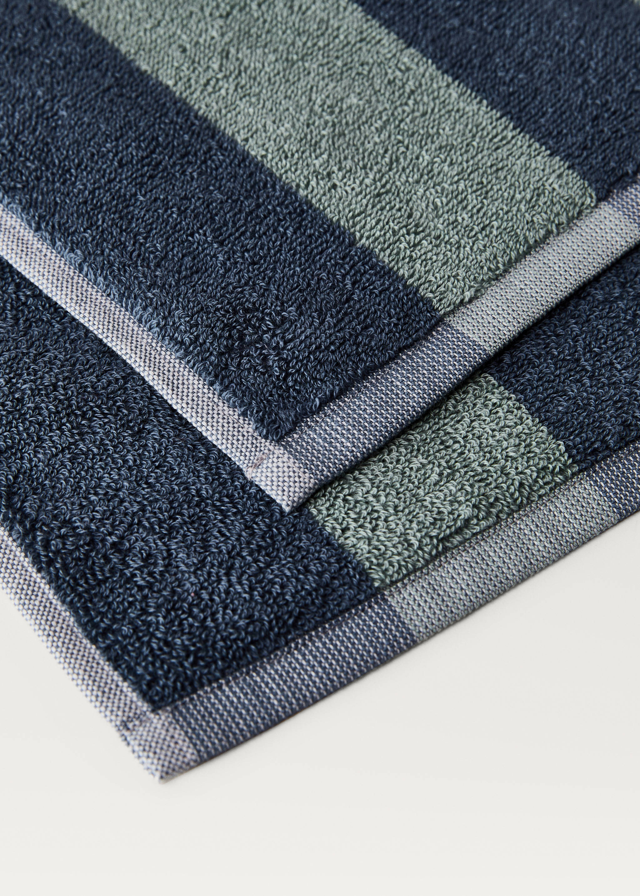 Handduk med tvåfärgade ränder - Detaljer om artikeln 2