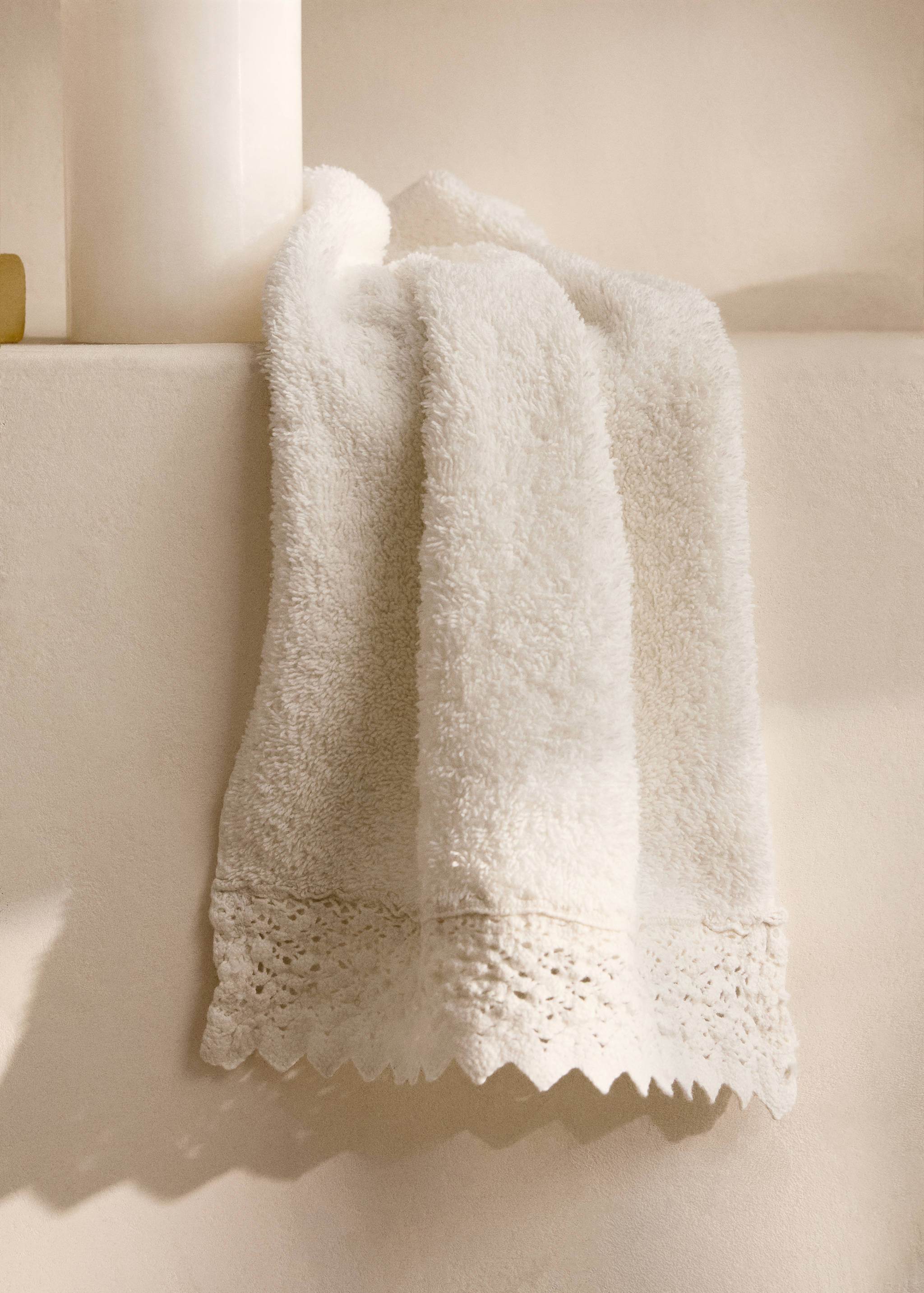 Face towel with lace - General plane