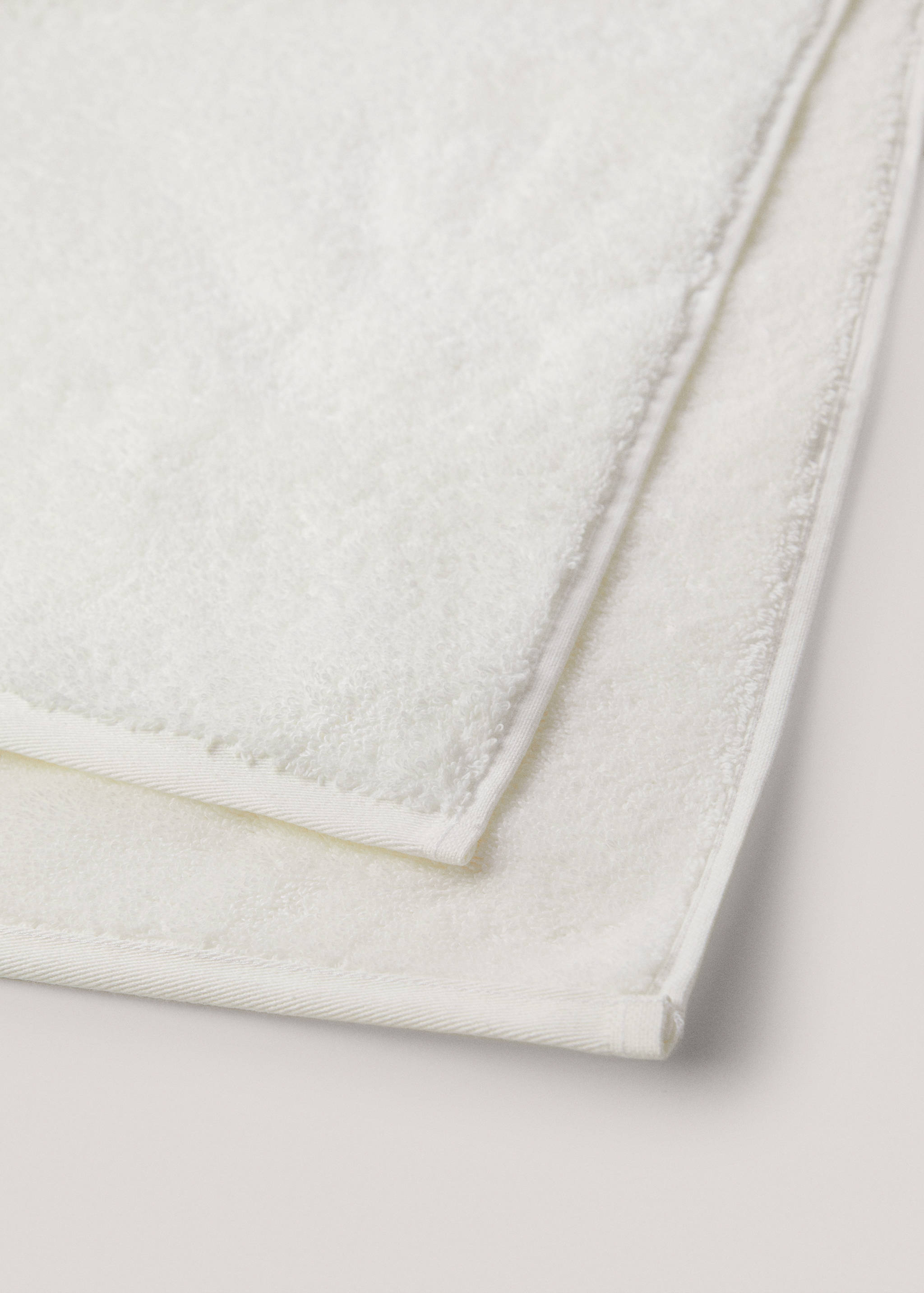 Soft cotton washbasin towel - Details of the article 2