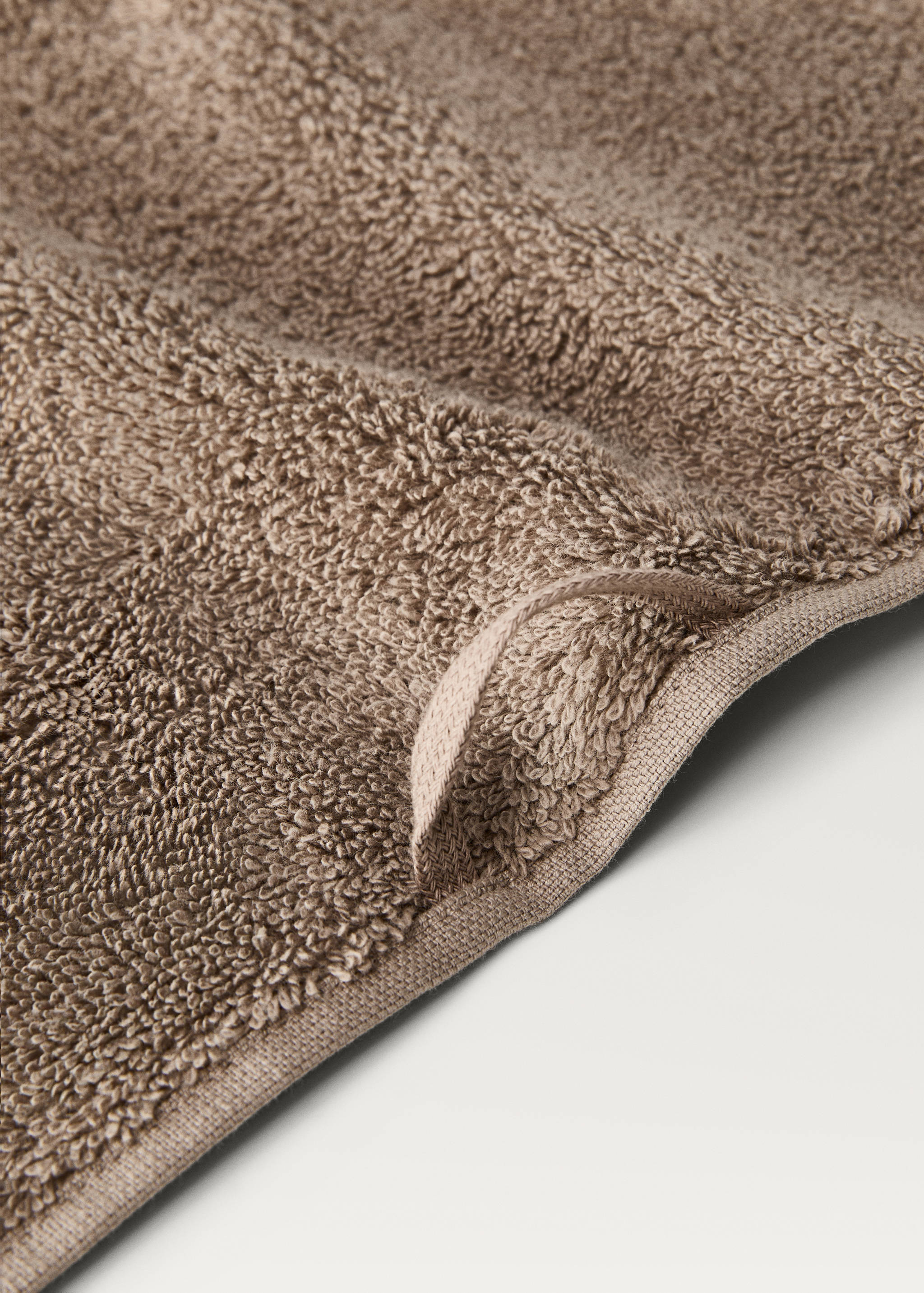 Soft cotton washbasin towel - Details of the article 2