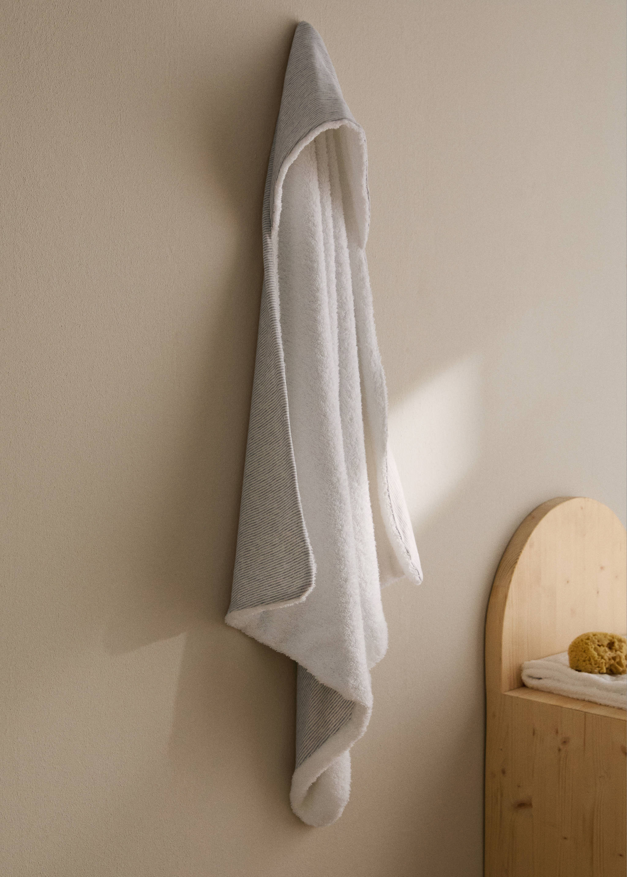 Dvobojna prugasta dječja pelerina za kupanje - Opći prikaz