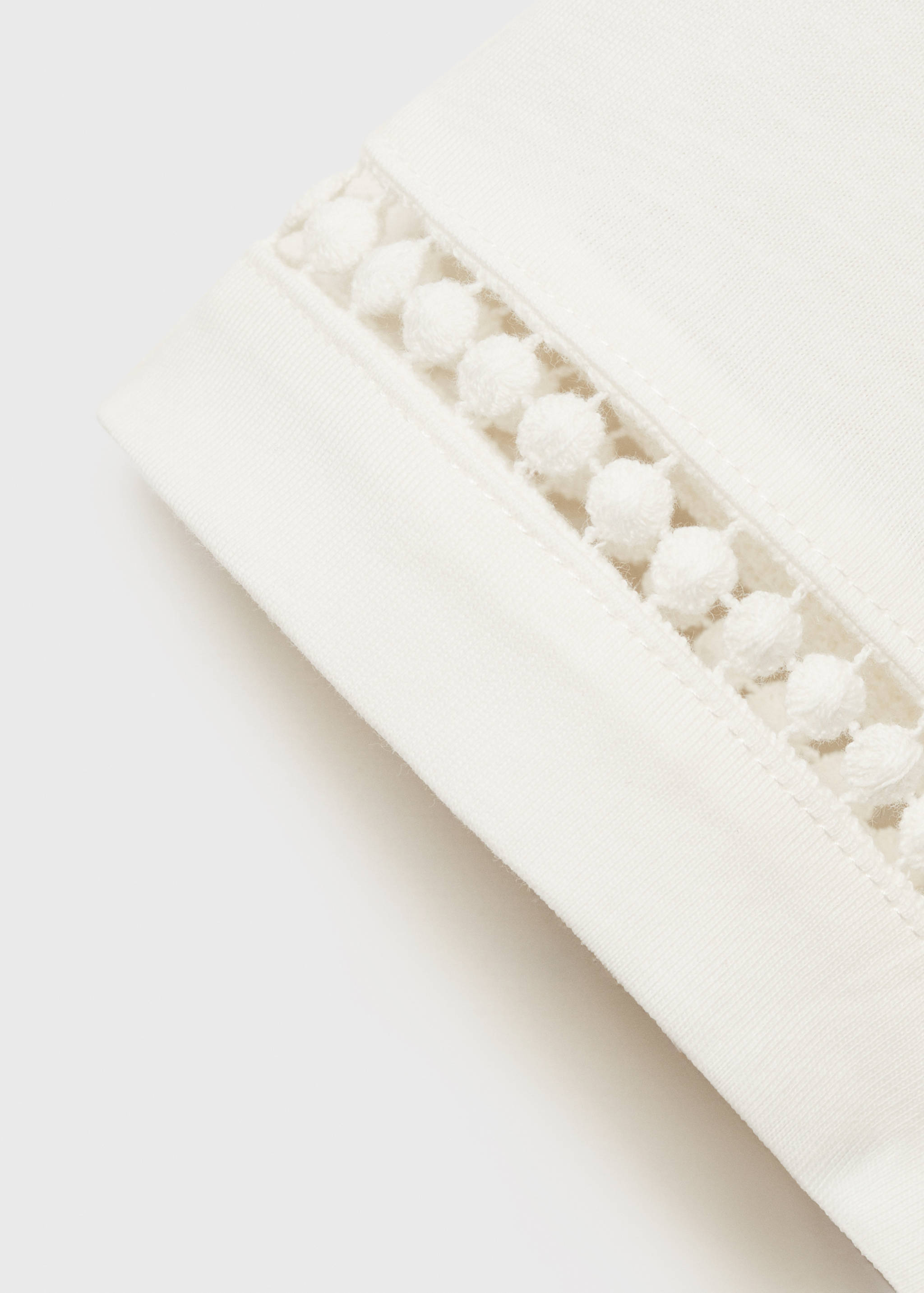 Camiseta detalles calados - Detalle del artículo 0