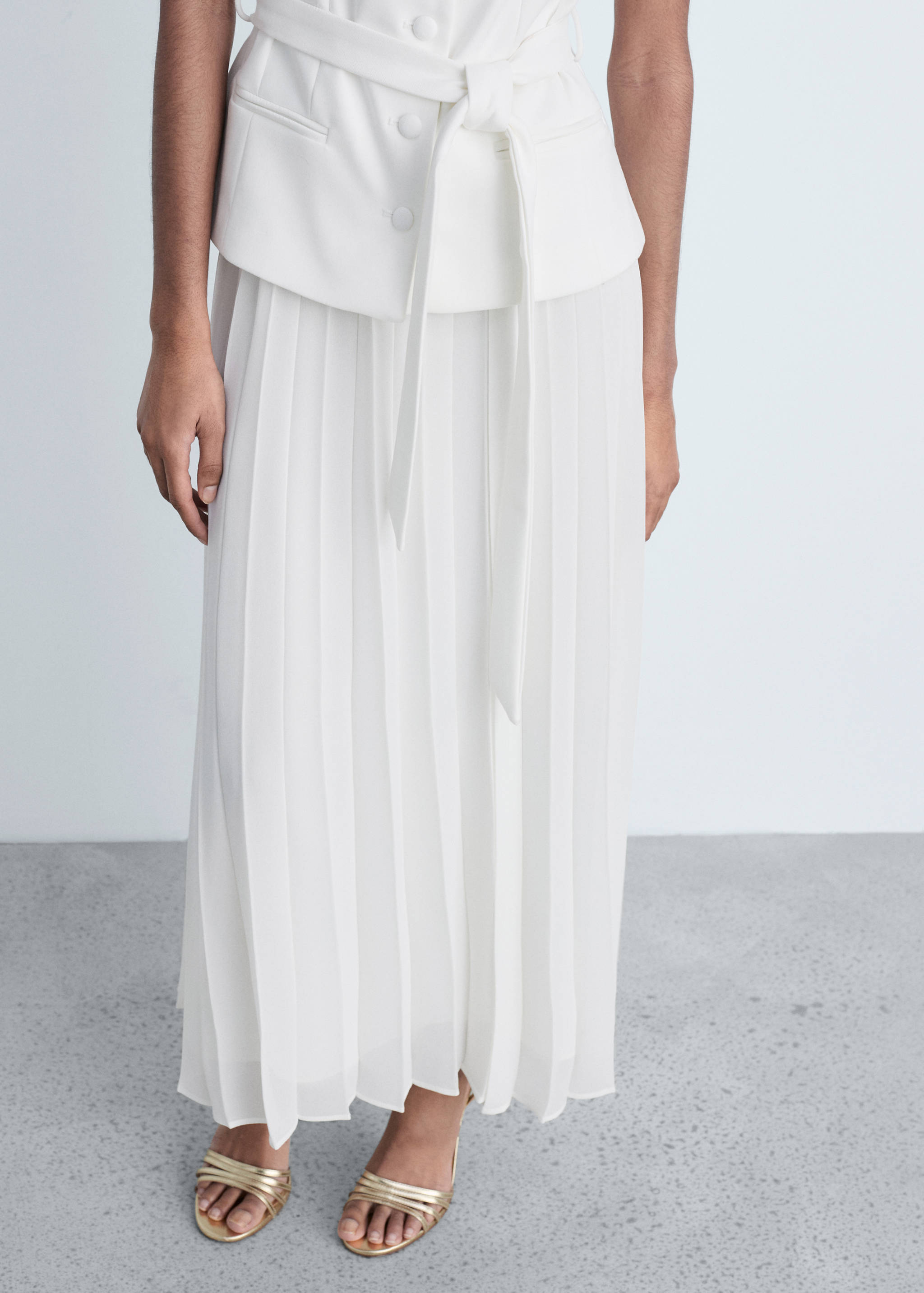 Vestido chaleco combinado - Plano medio