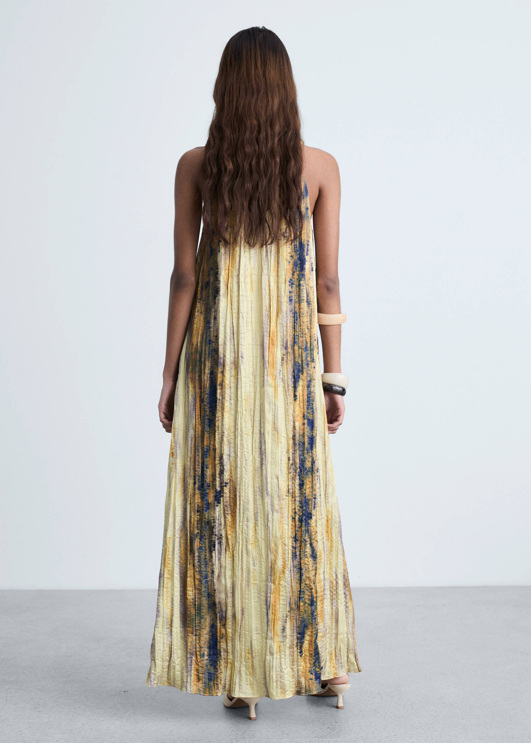 Vestido largo satinado textura - Reverso del artículo