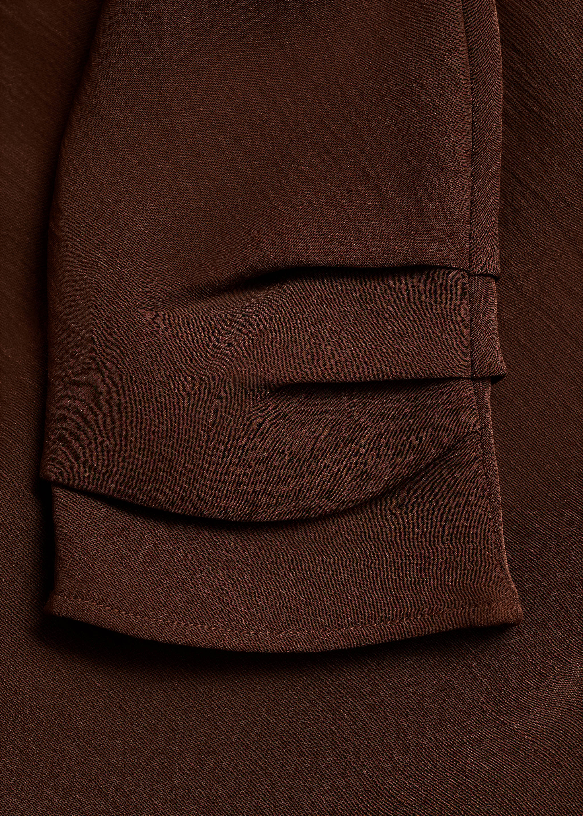 Asymmetrical dress with gathered sides - Details of the article 0