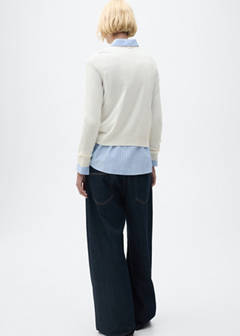 V-neck knit sweater — Ecru 3