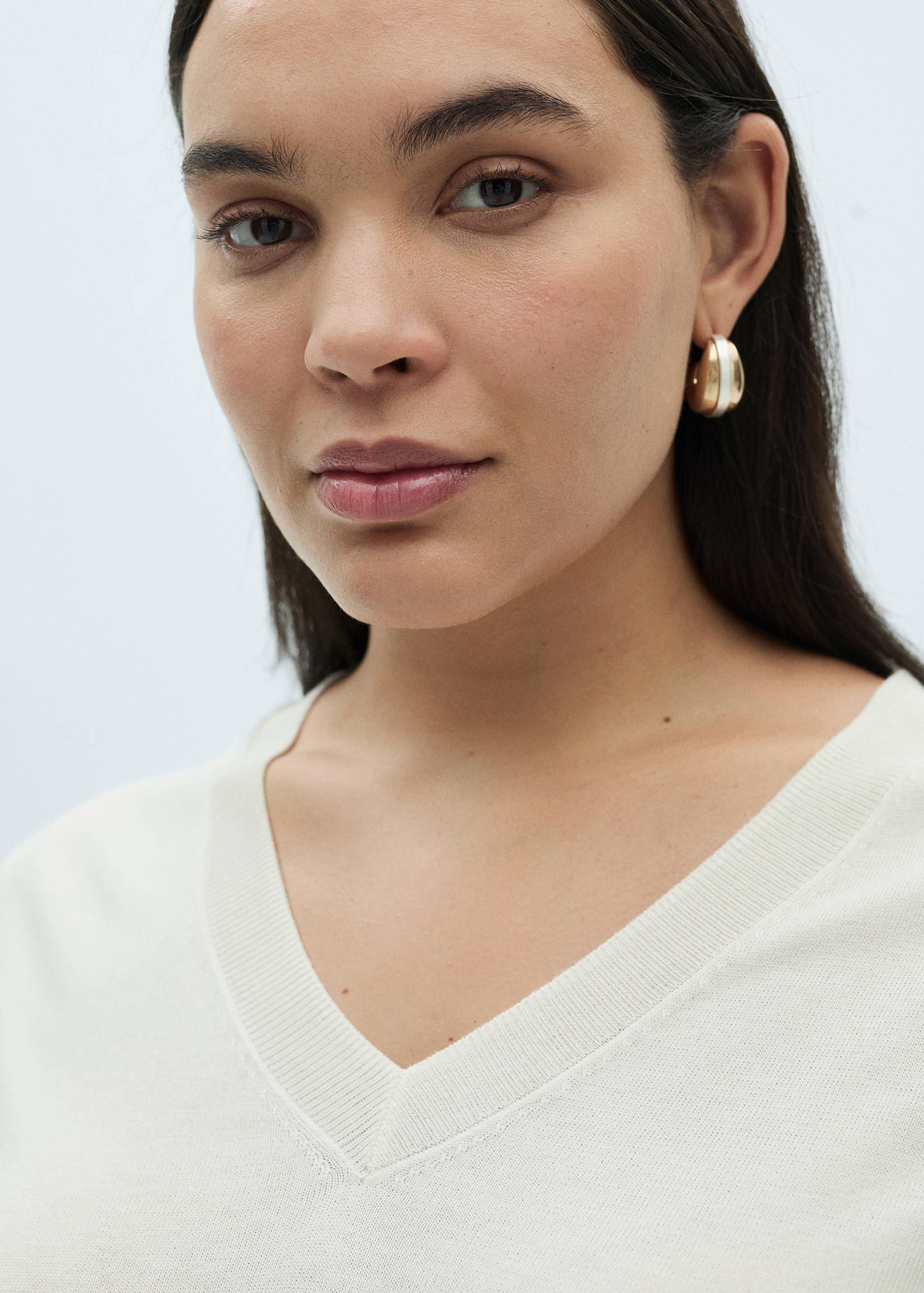 V-neck knit sweater - Details of the article 4