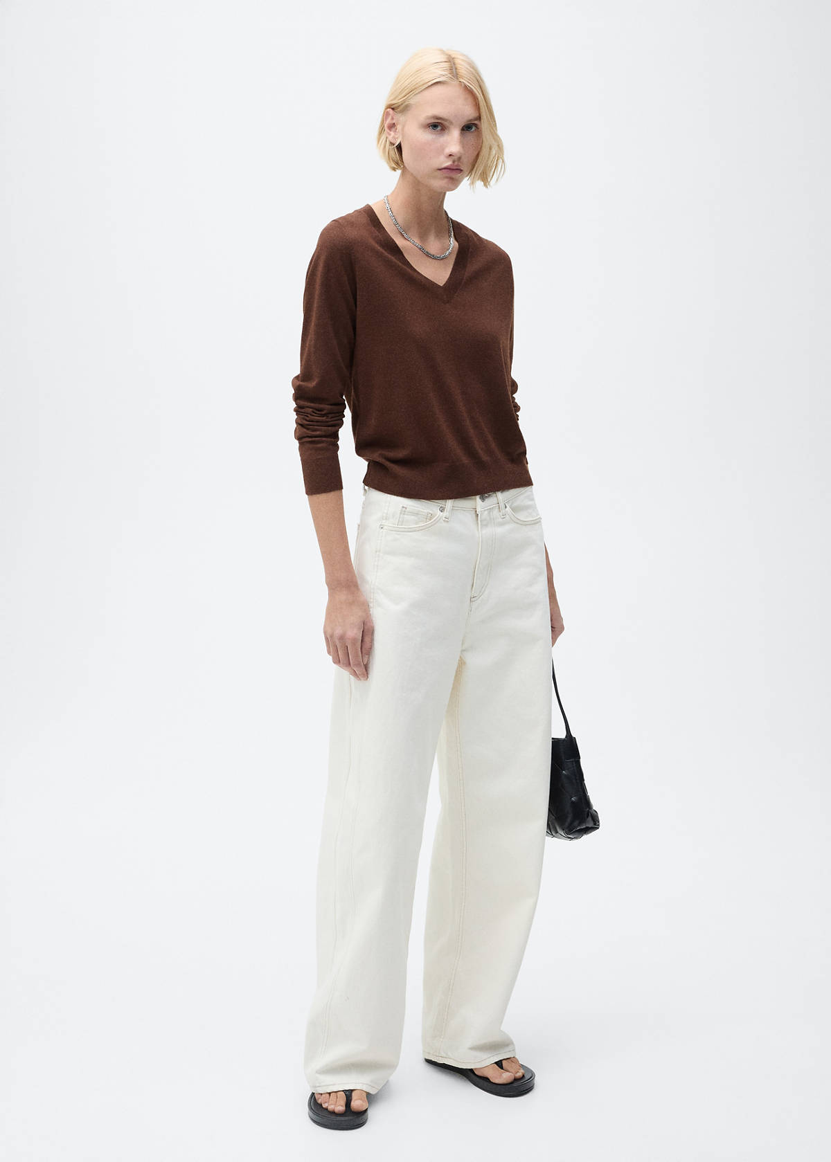 V-neck knit sweater — Chocolate
