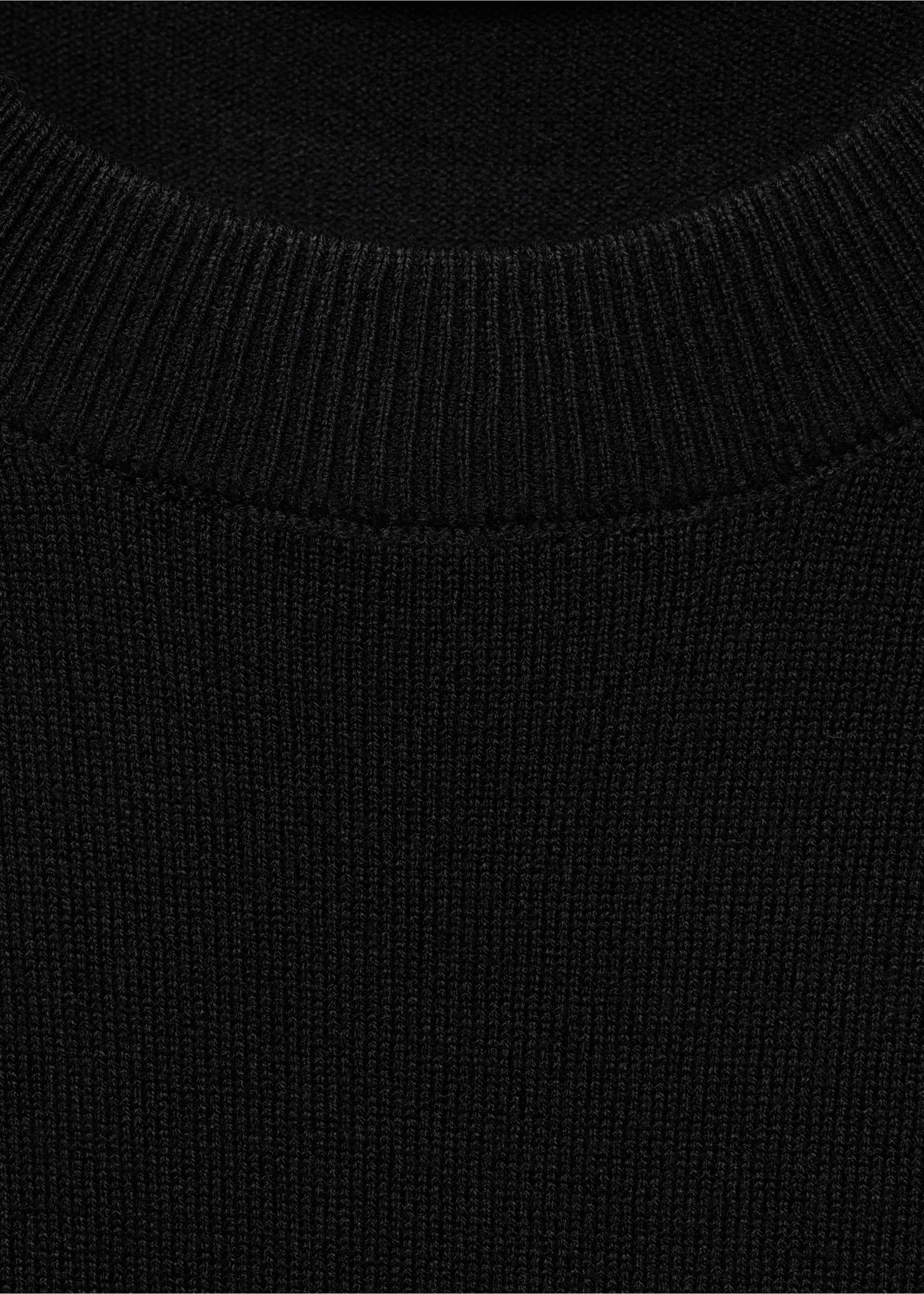 Short-sleeved fine-knit sweater - Details of the article 0, Black. Ref: 87004083-00.