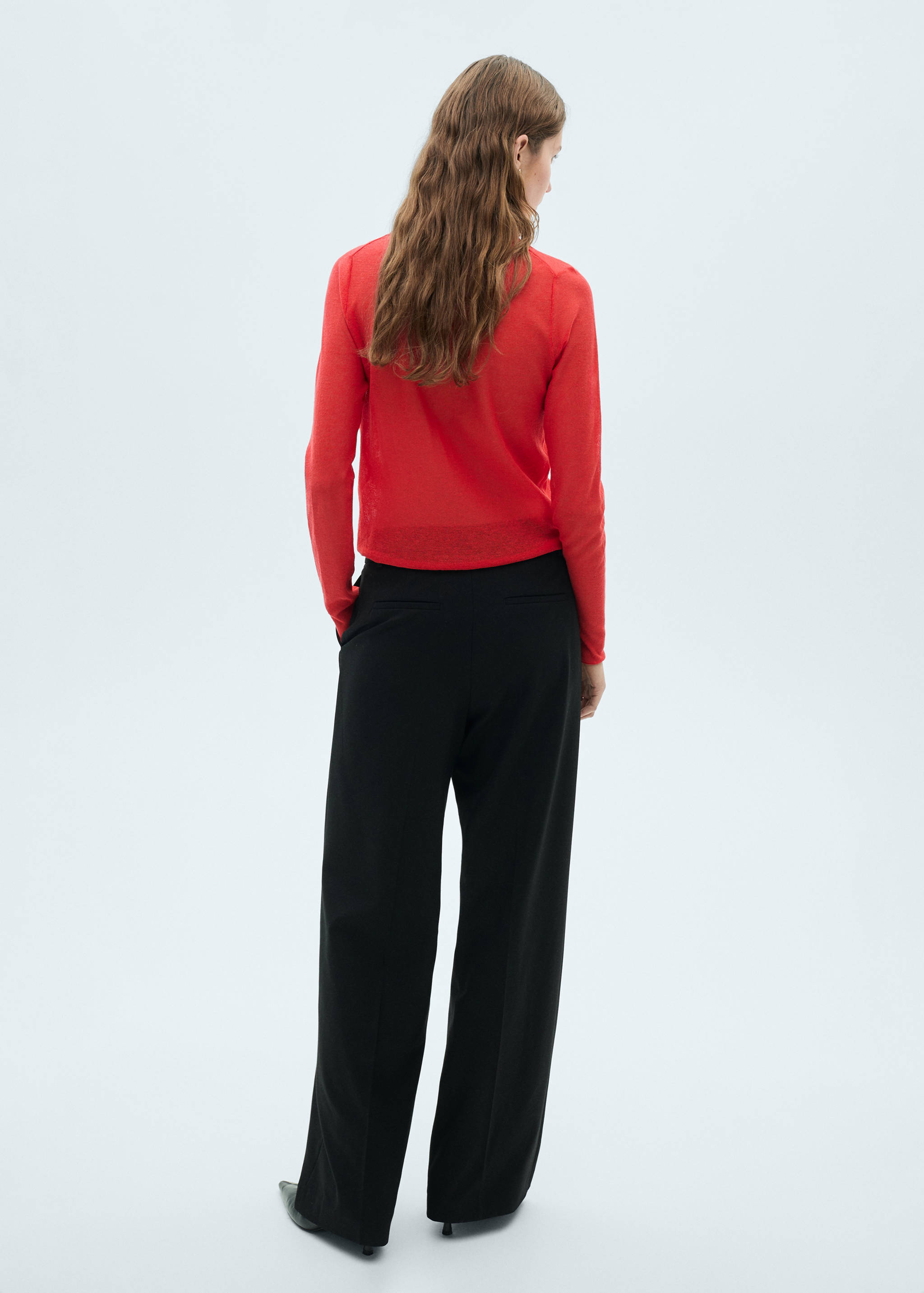 Halvtransparent tröja hög krage - Artikelns baksida