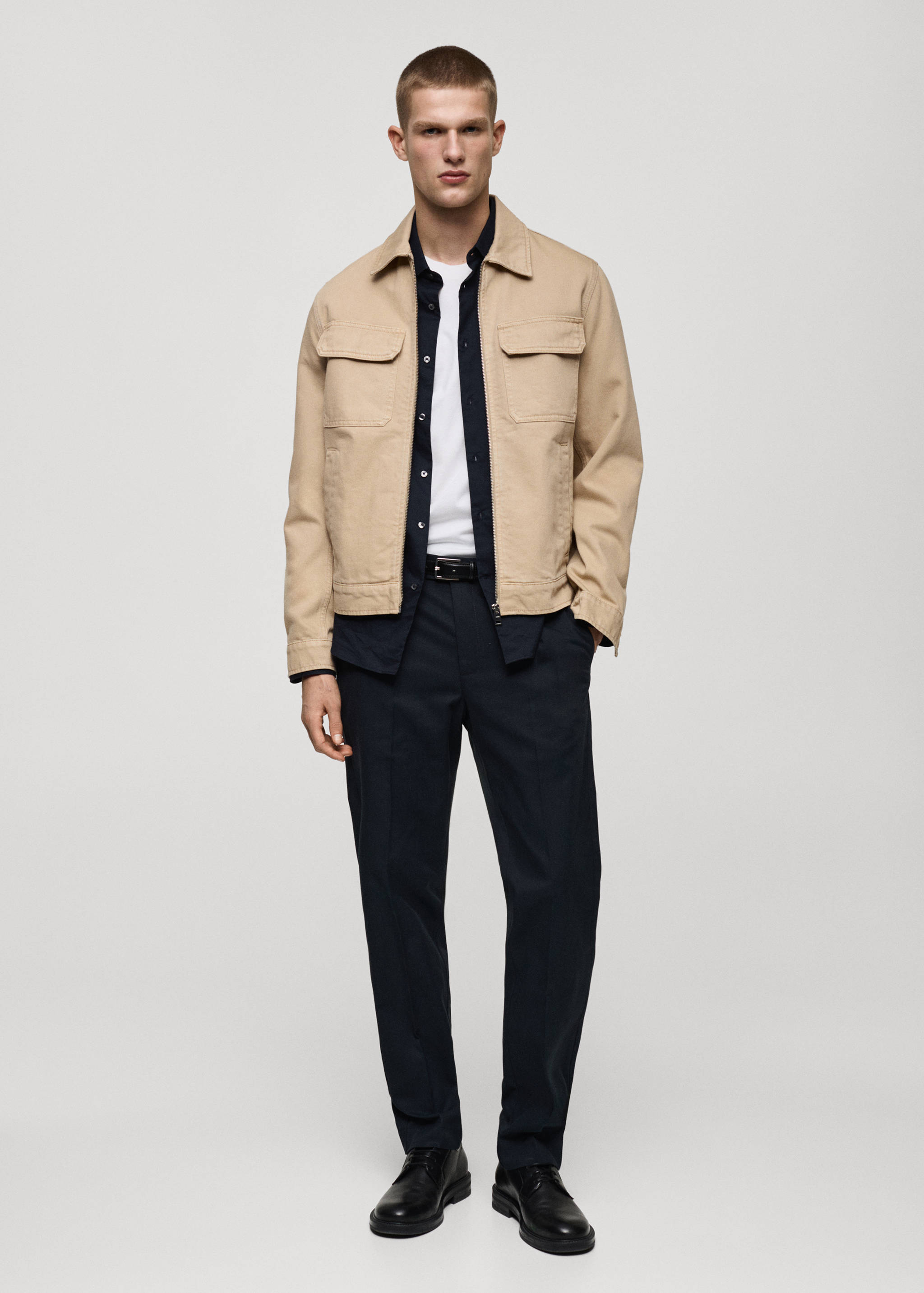 Jeansjacke mit Taschen - Allgemeine Ansicht