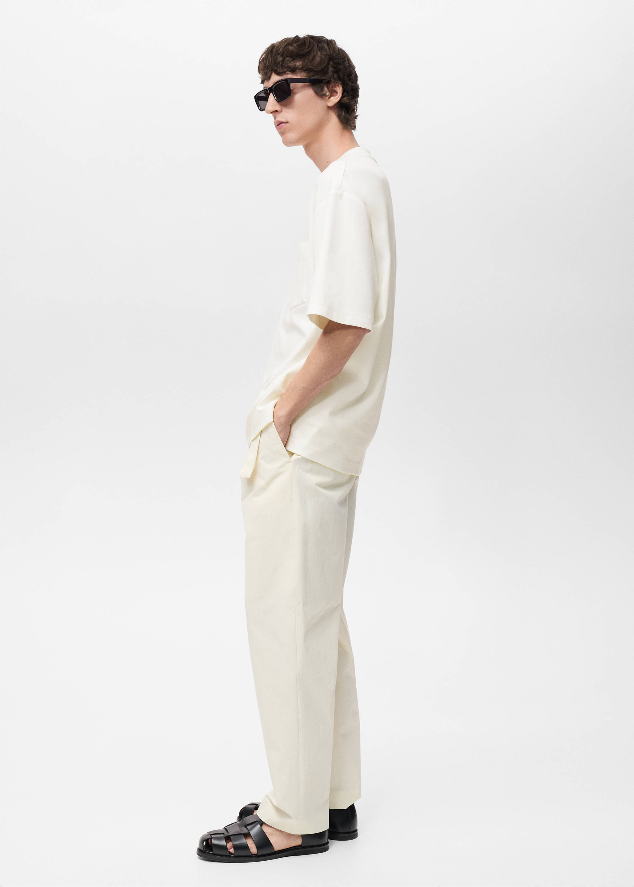 Oversized t-shirt with pocket - Details of the article 2, Off White. Ref: 87004407-00.