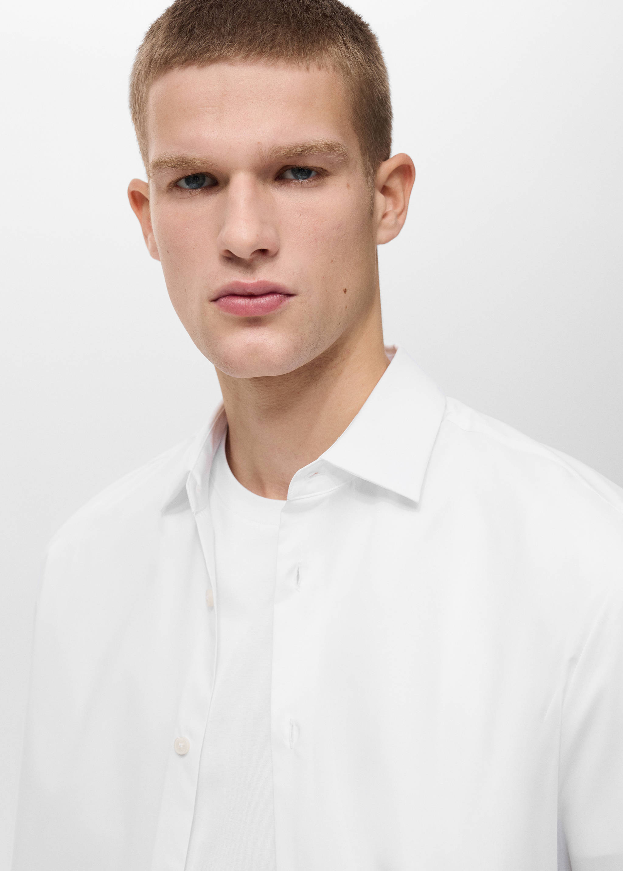 Chemise comfort stretch non-iron - Détail de l'article 1