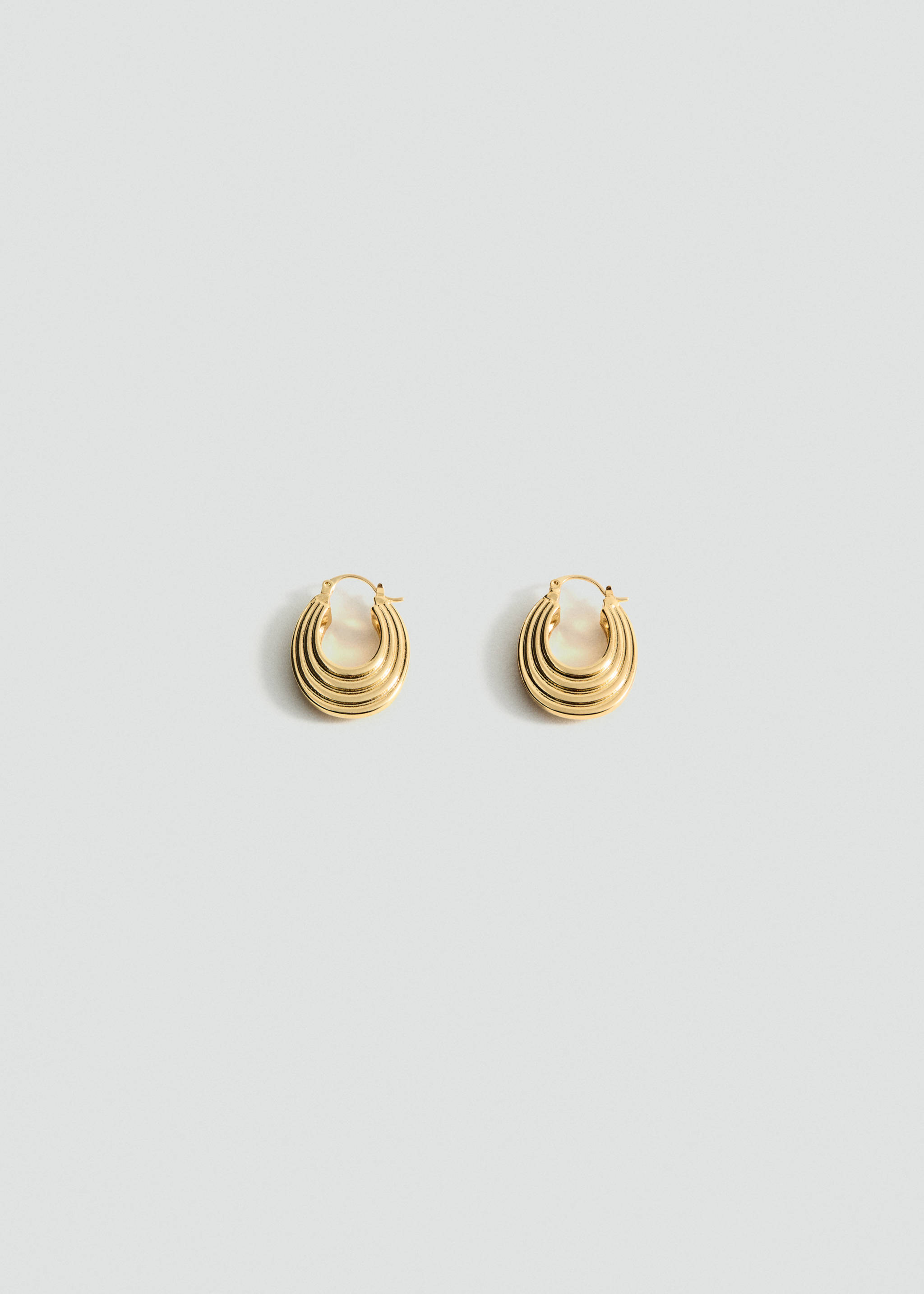 Embossed hoop earrings - Article without model