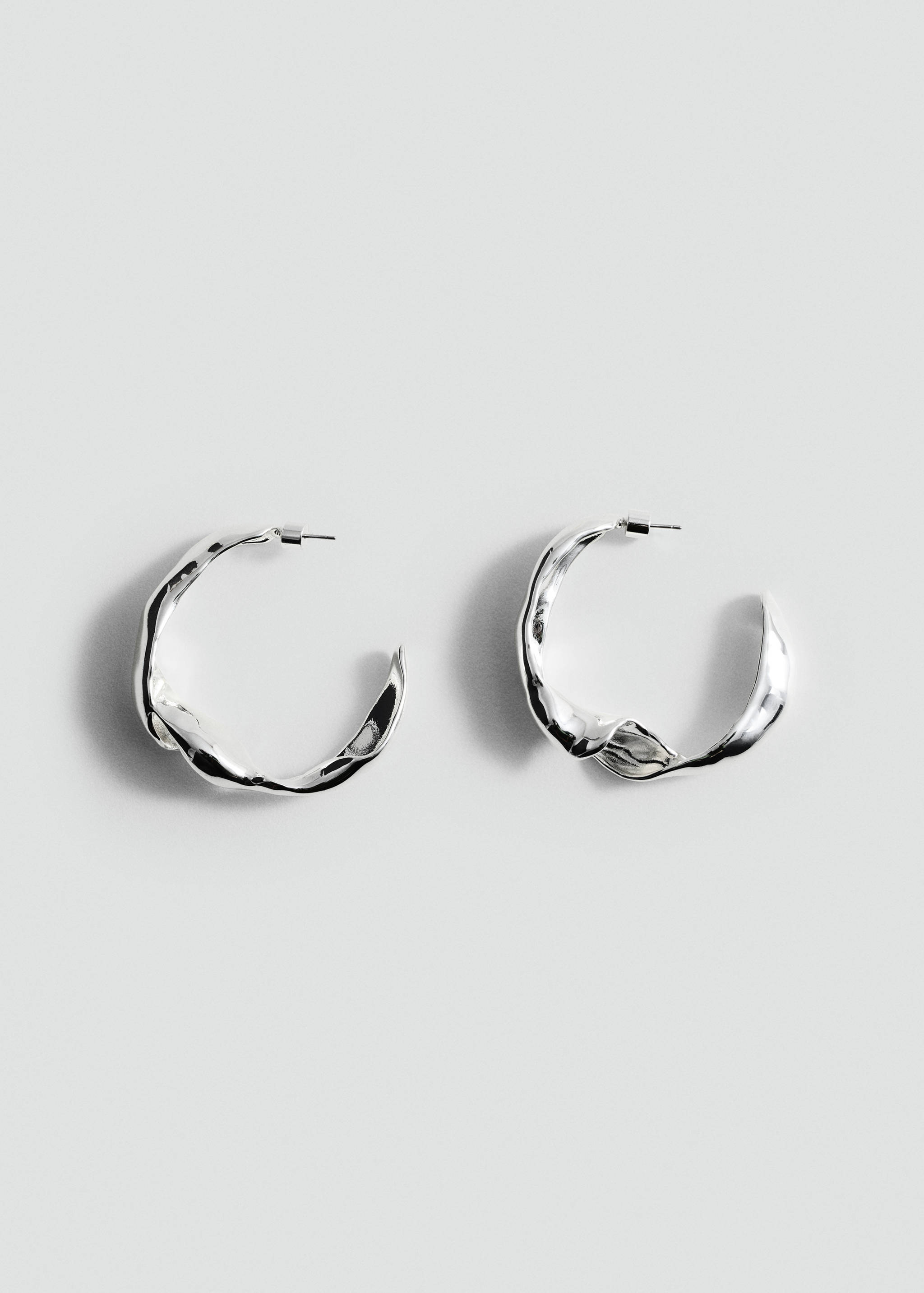 Wavy hoop earrings - Article without model