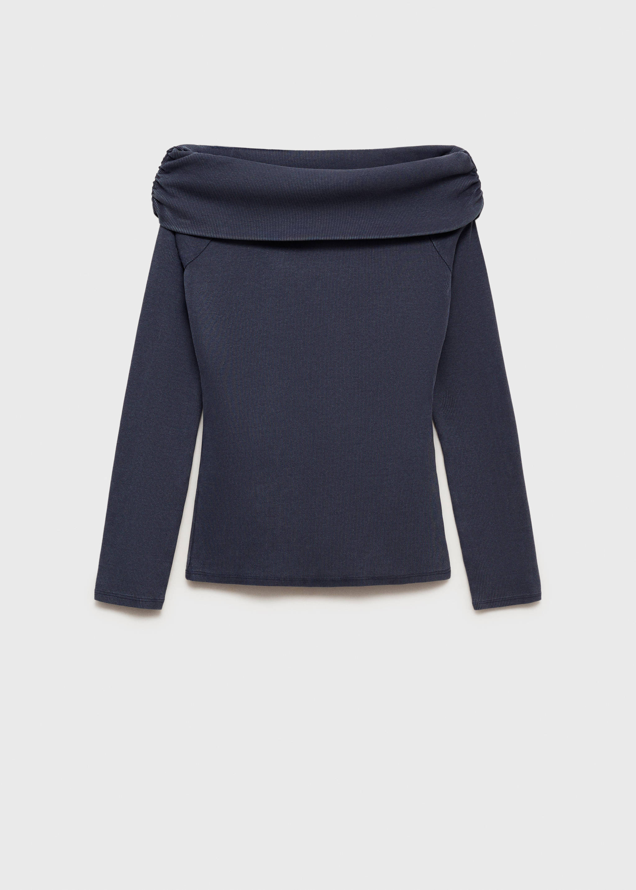 Off-shoulder T-shirt - Article without model