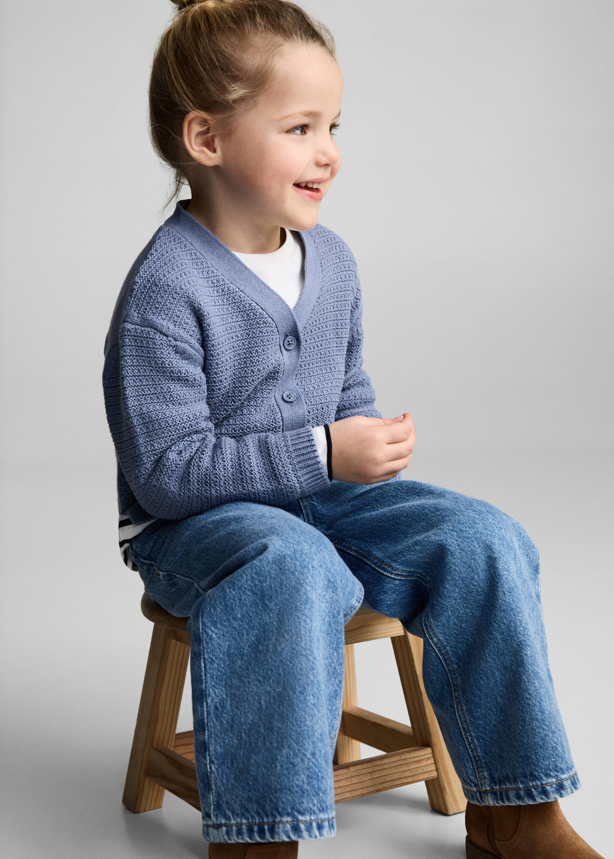 Combination knitted cotton cardigan - Medium plane