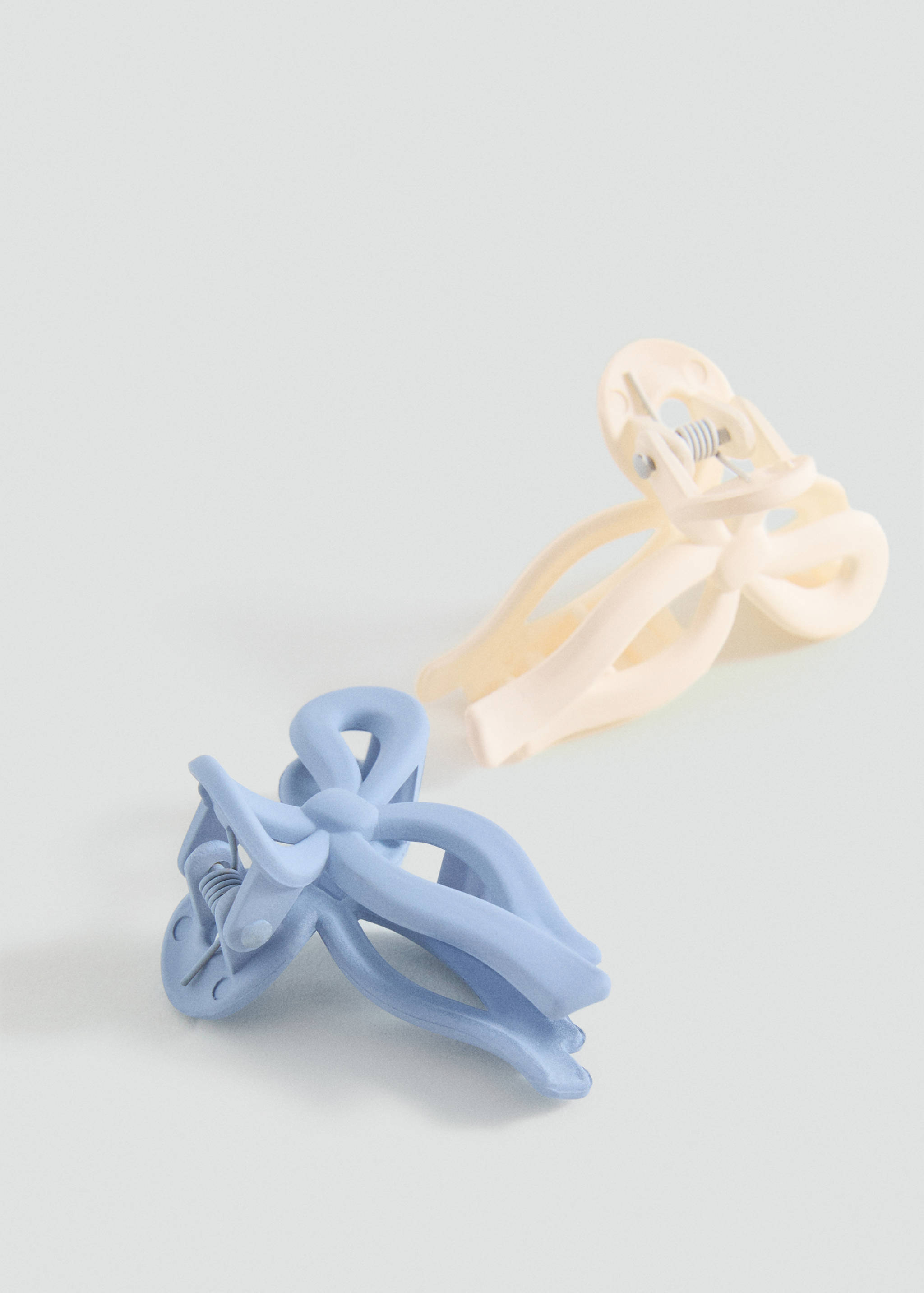 Lot 2 pinces à cheveux - Plan moyen