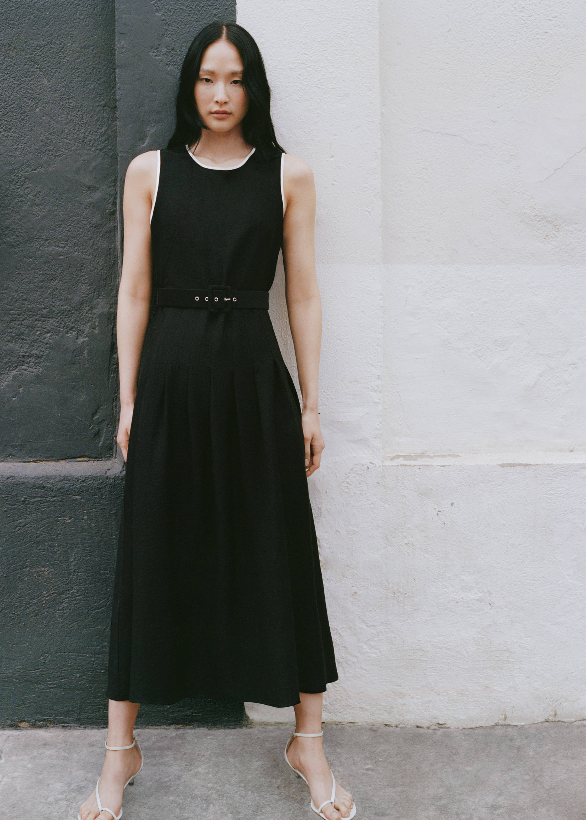 Flared midi-dress with belt - Details of the article 7