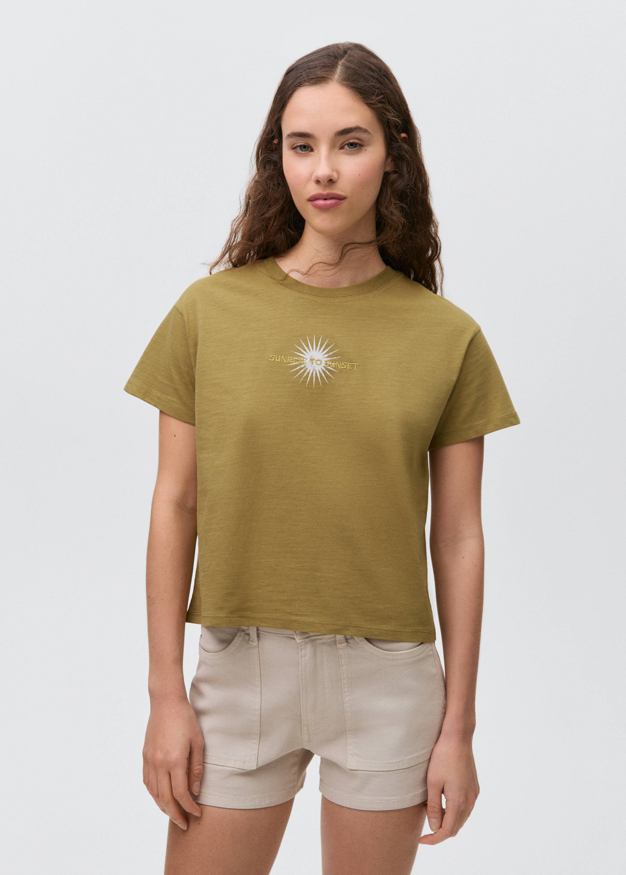 Camiseta algodón mensaje bordado - Plano medio