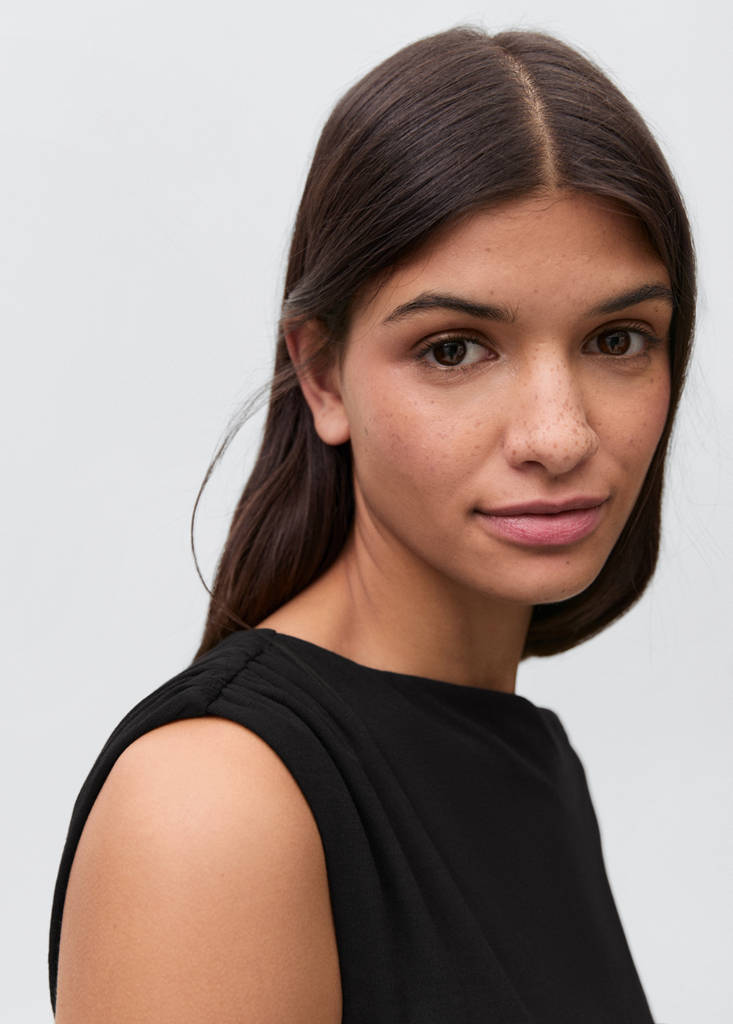 Shoulder detail T-shirt — Black