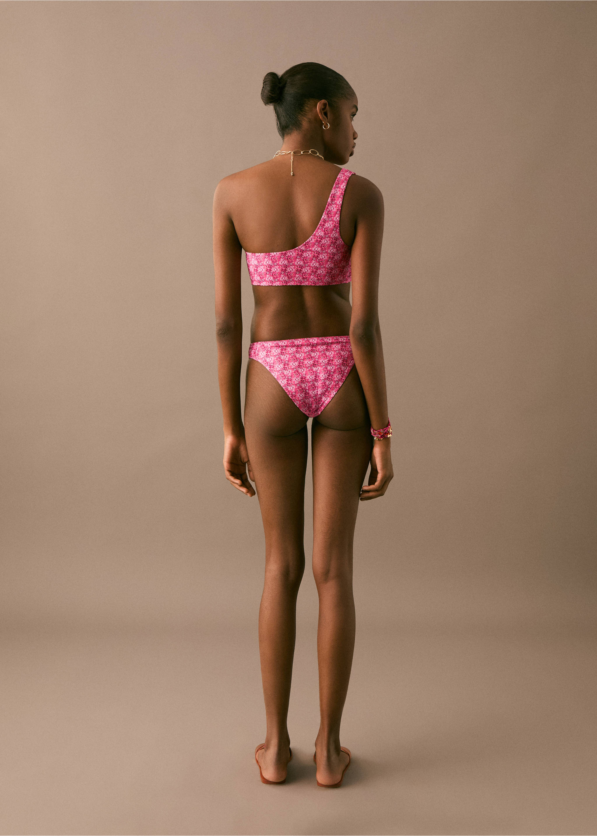 Asymmetrical printed bikini - Reverse of the article, Pastel Pink. Ref: 87005751-00.