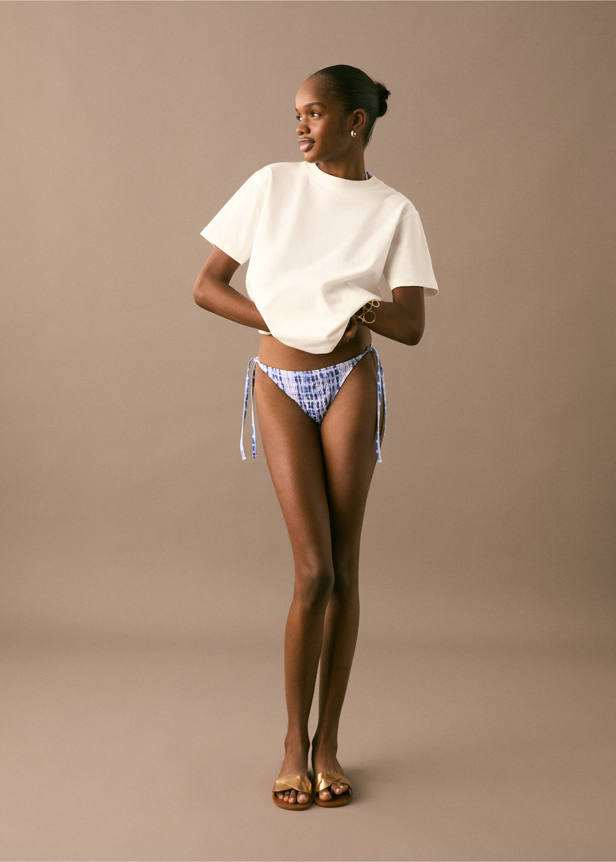 Tie-dye bikini - Details of the article 2, Vibrant blue. Ref: 87005756-00.