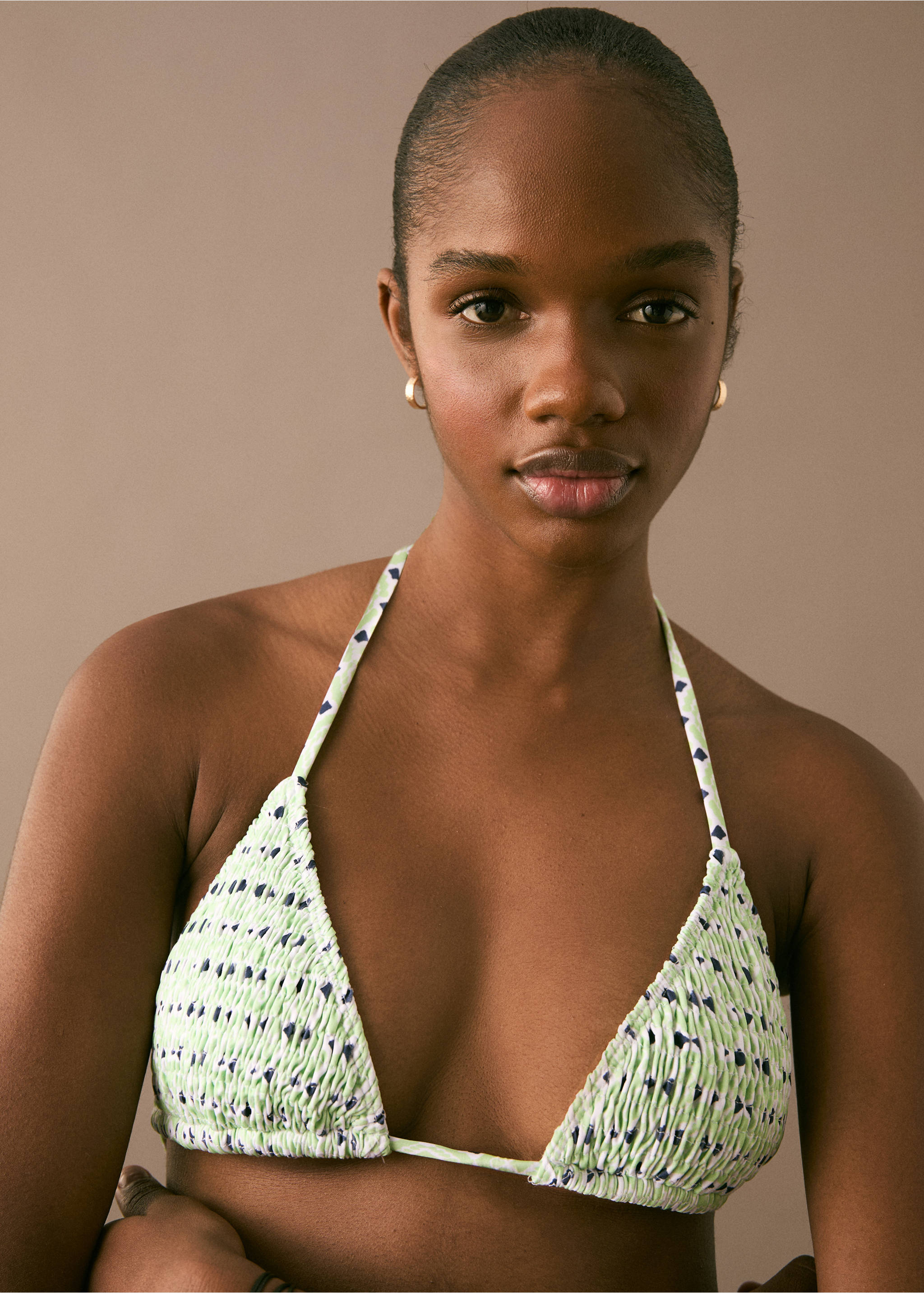 Ruched printed bikini - Details of the article 1, Lime. Ref: 87005757-00.