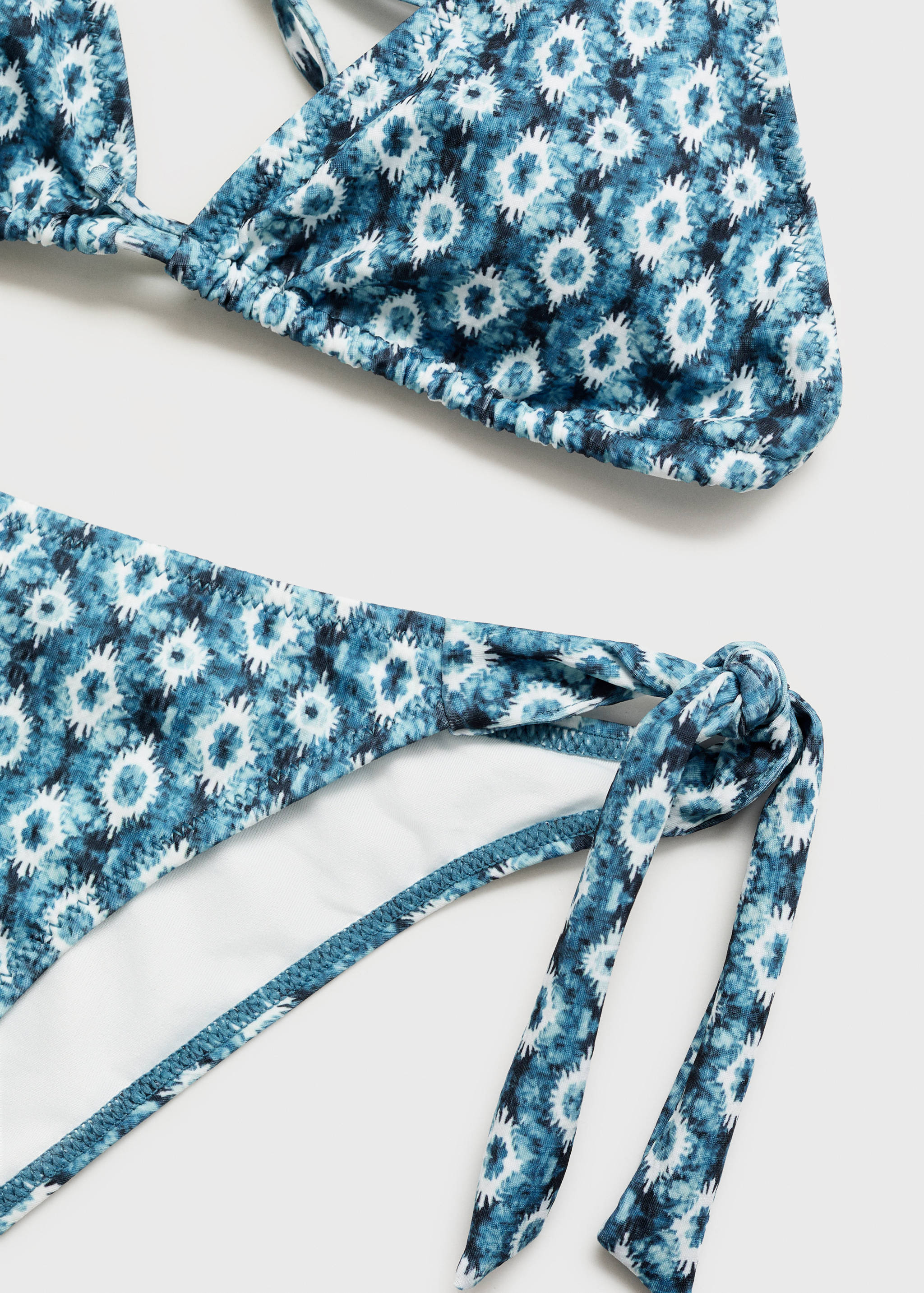 Бикини с принтом - Деталь изделия 0