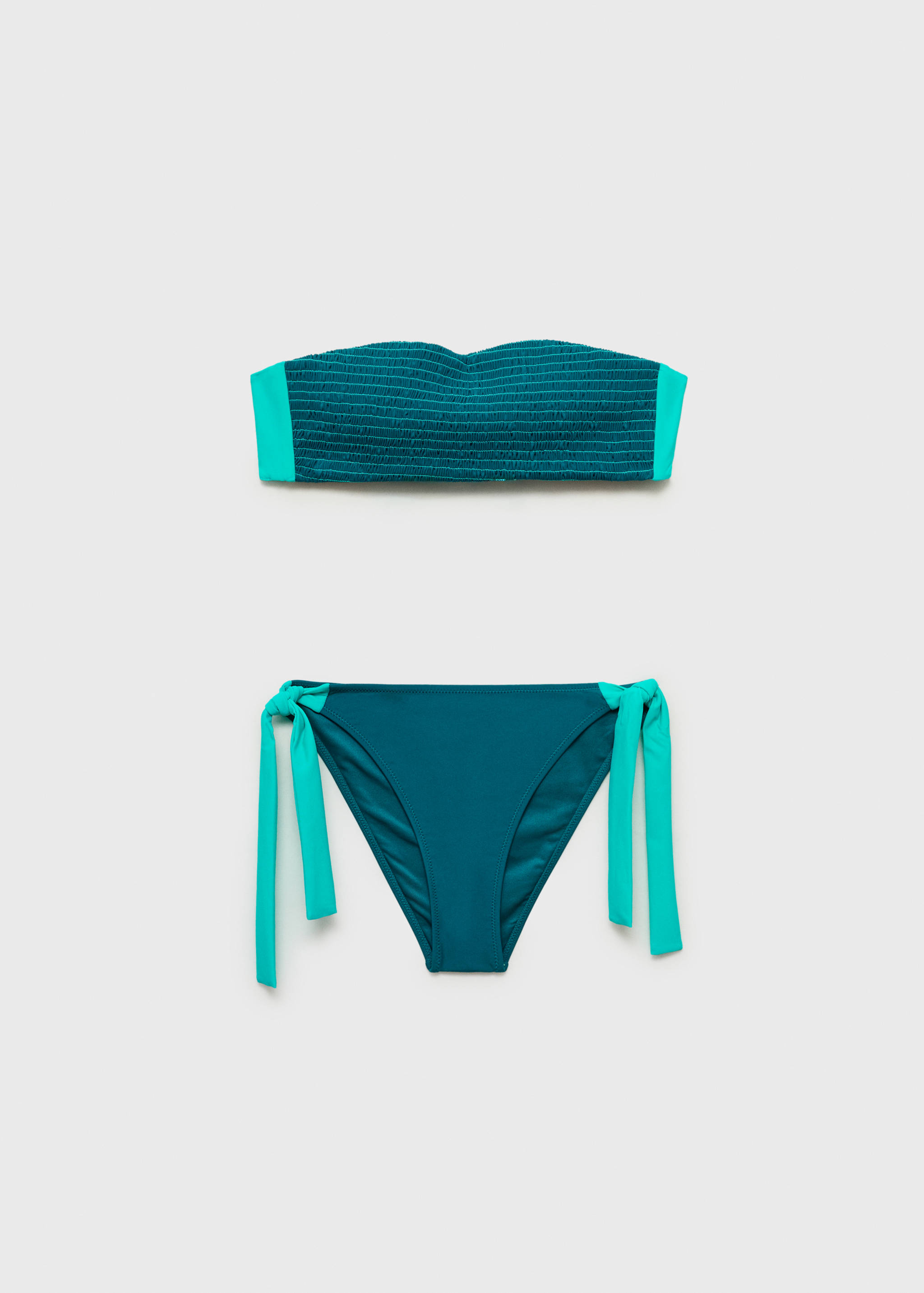 Bikini with contrasting string - Article without model