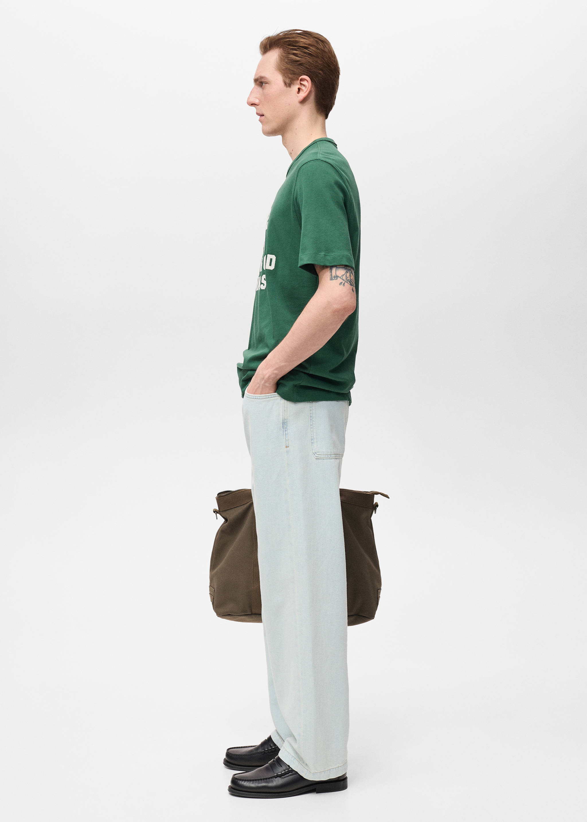 Футболка 100% хлопок с вышивкой - Деталь изделия 2