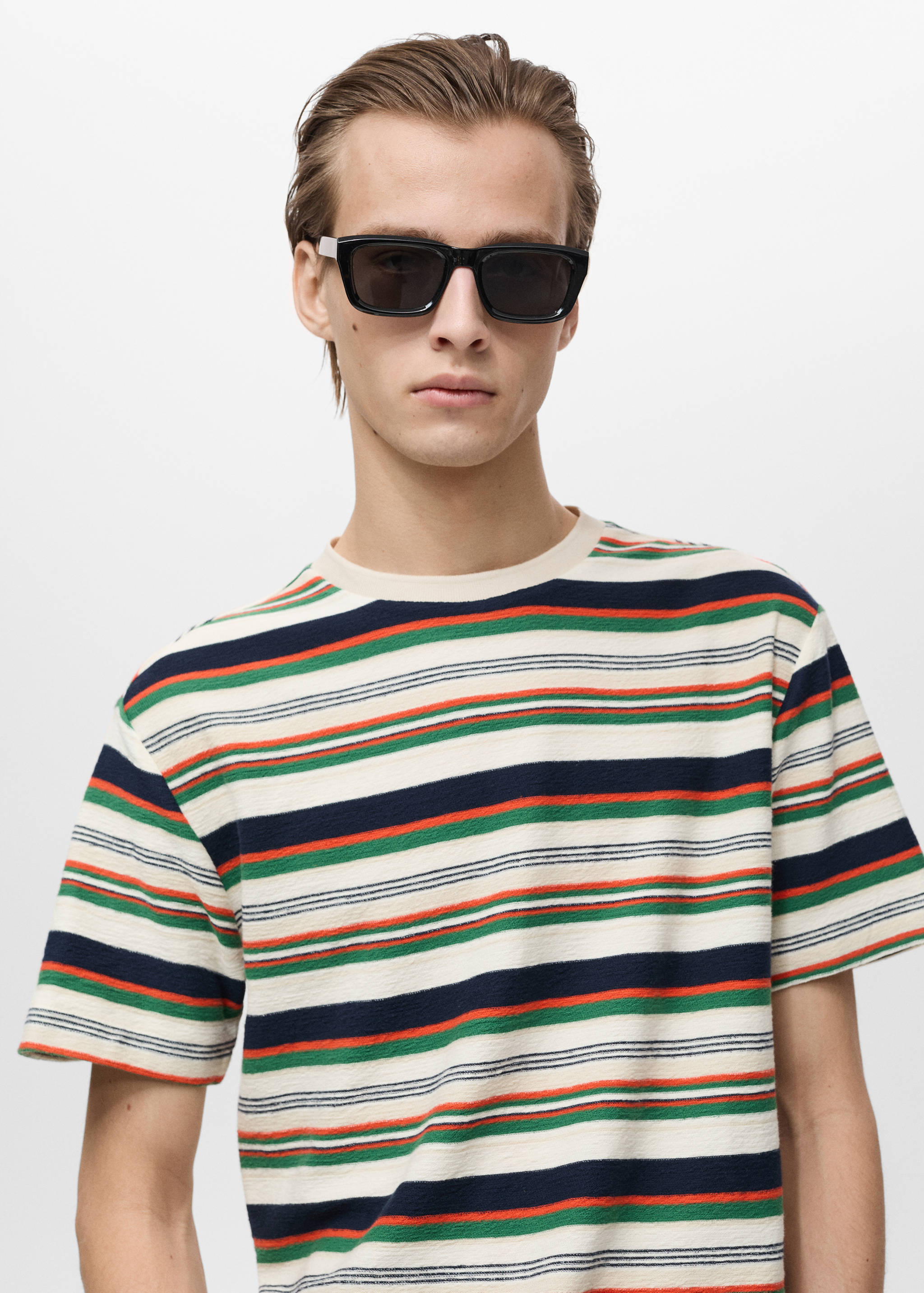 100% cotton regular-fit striped t-shirt - Details of the article 1