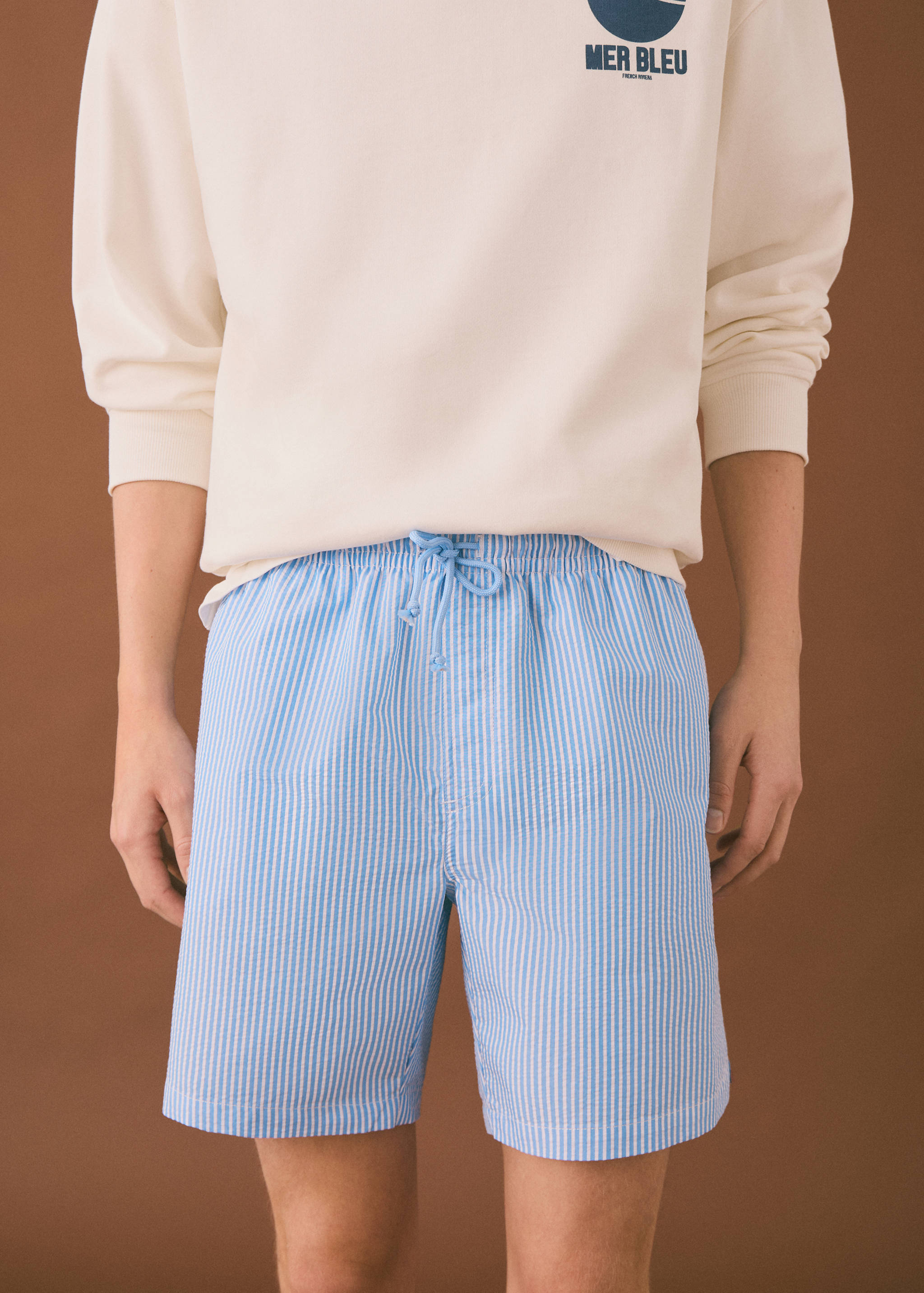 Плавательные шорты со шнурком и полосками - Деталь изделия 1