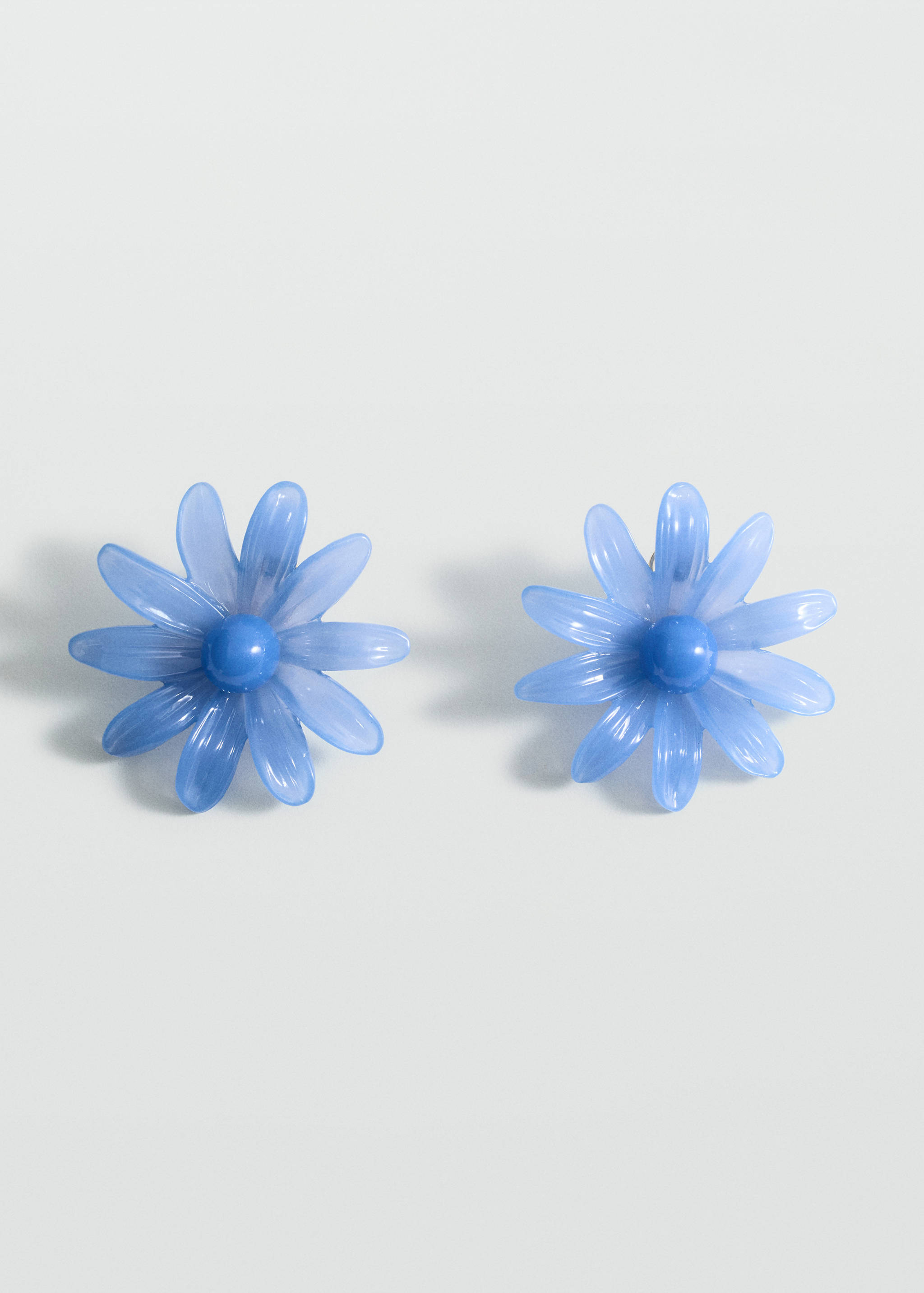 Flower-design earrings - Article without model