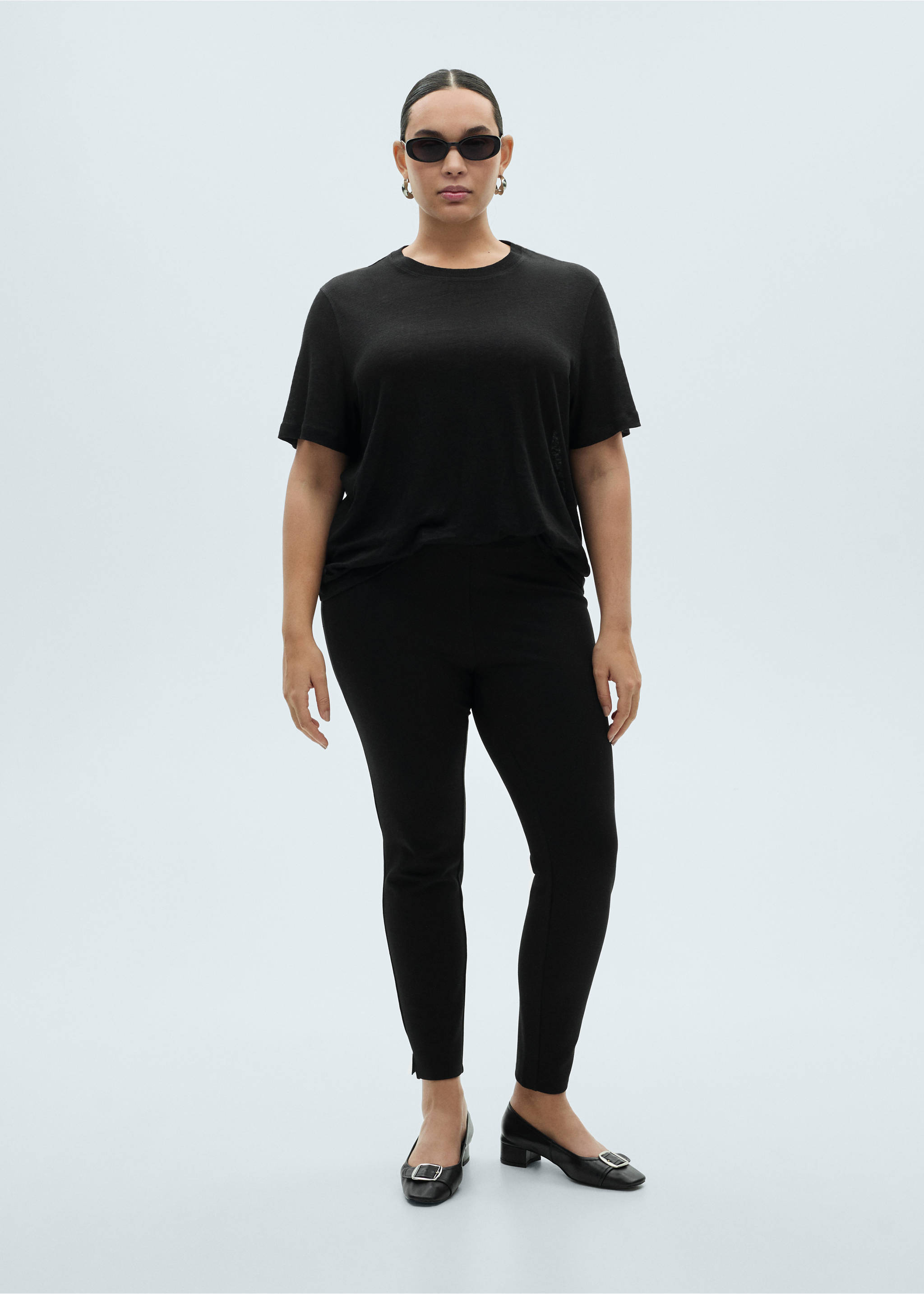 Short-sleeved linen t-shirt - Details of the article 3, Black. Ref: 87006346-00.