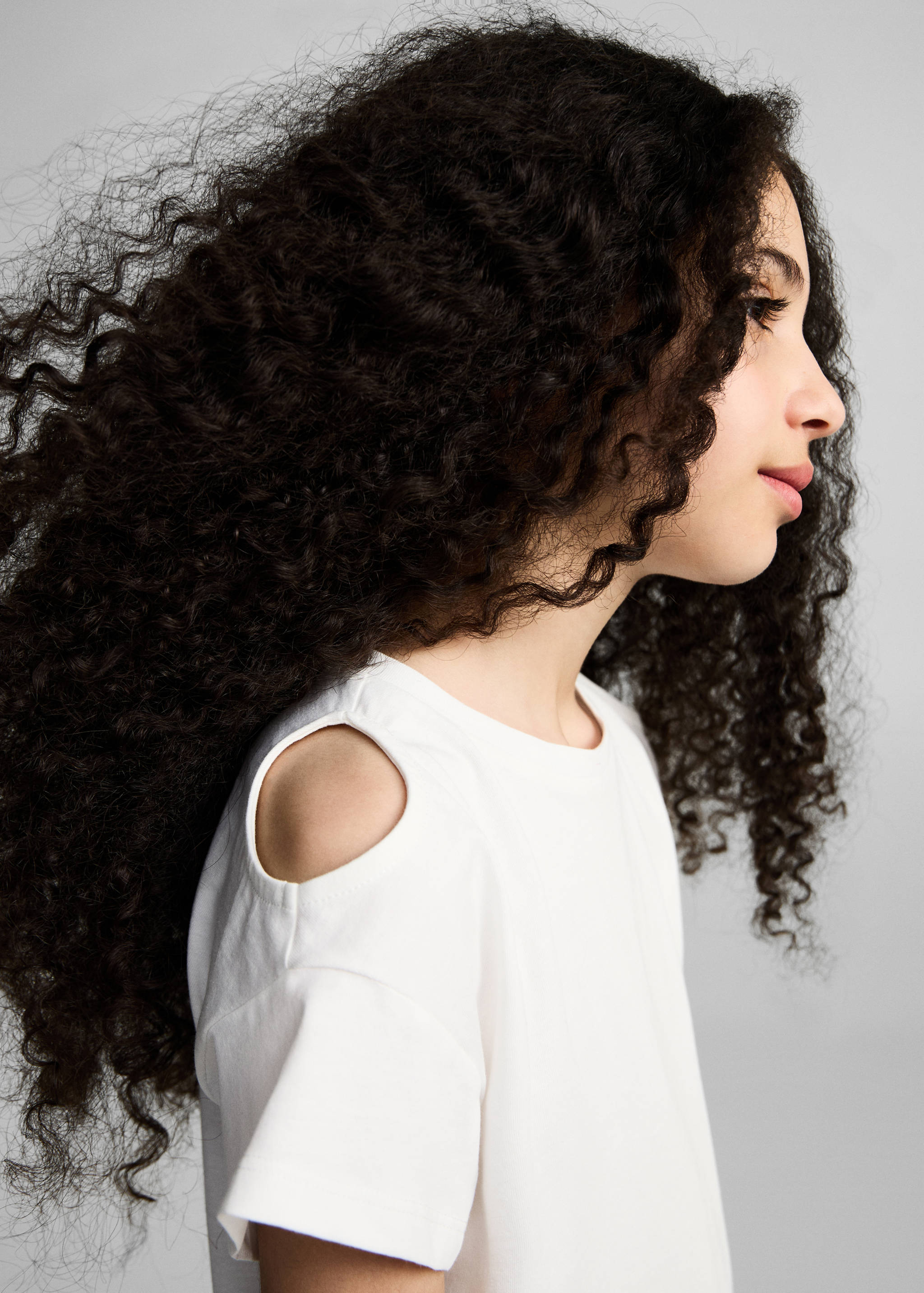 Cut-out t-shirt - Details of the article 1