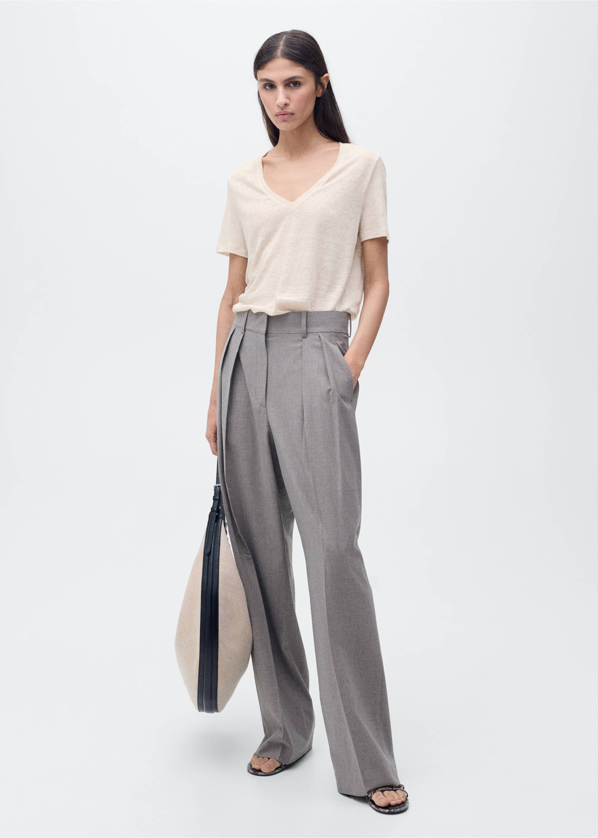 T-shirt lin col V - Plan général, Écru. Ref: 87006367-00.