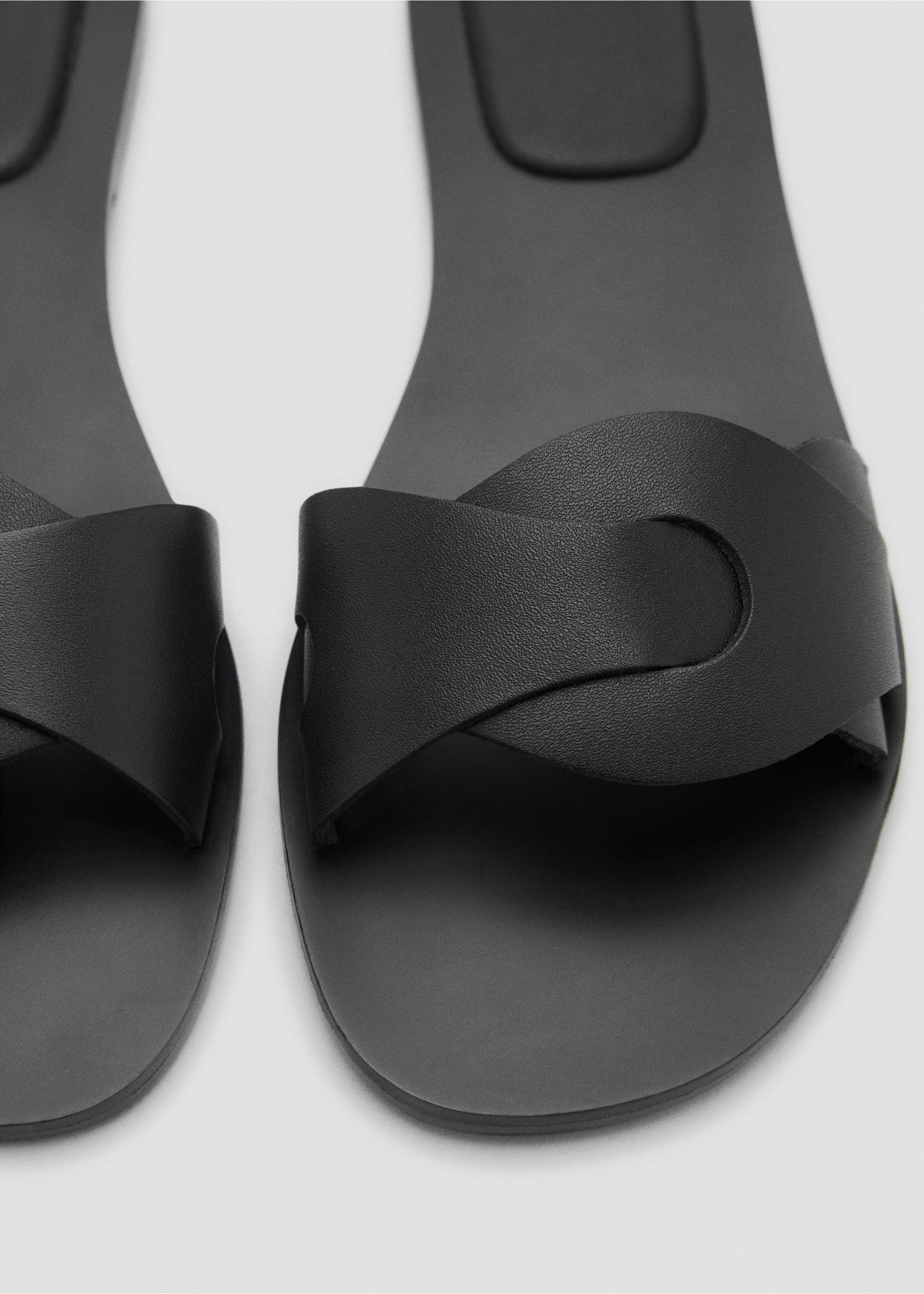Leather straps sandals - Details of the article 2, Black. Ref: 87006374-00.