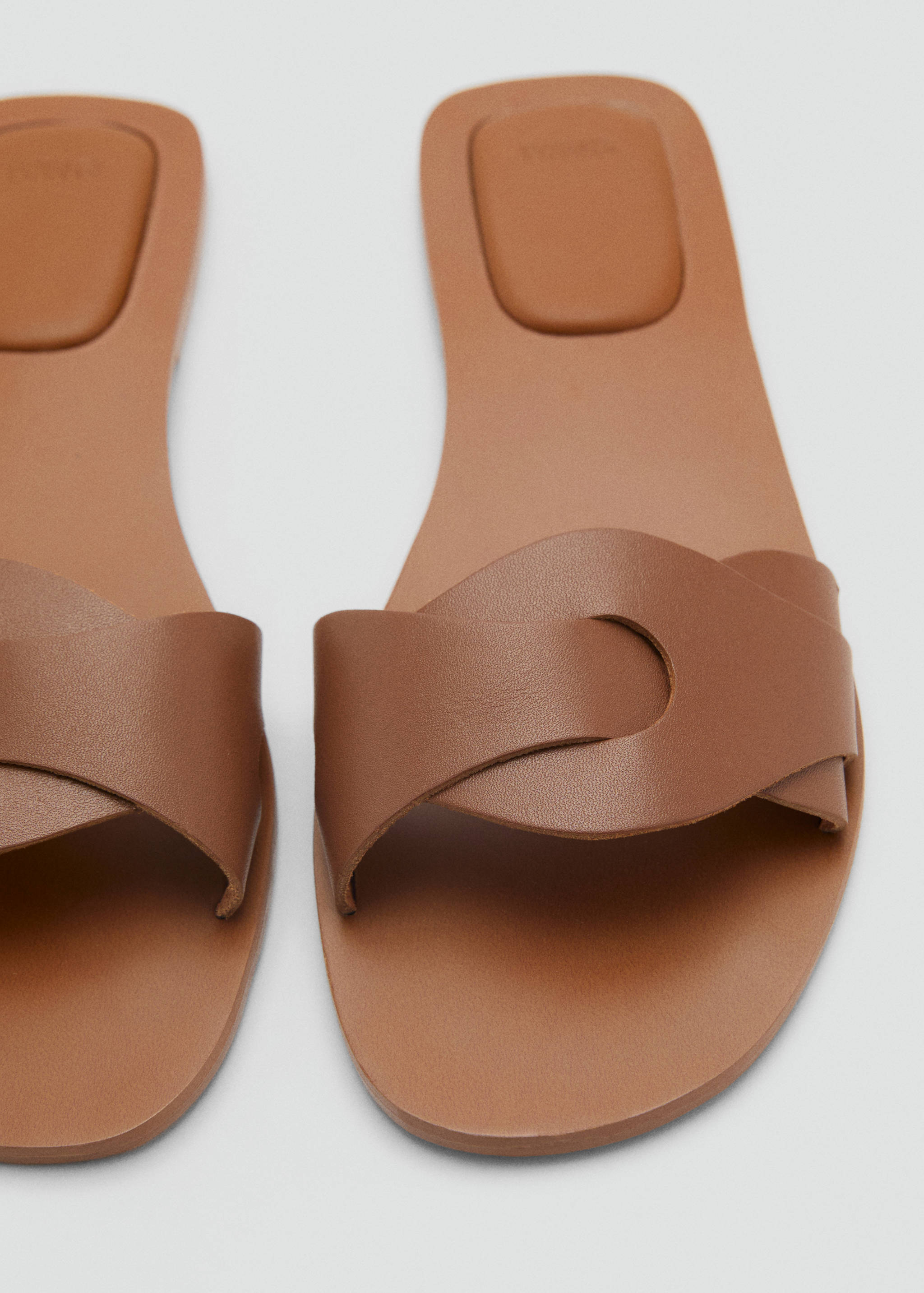 Leather straps sandals - Details of the article 2