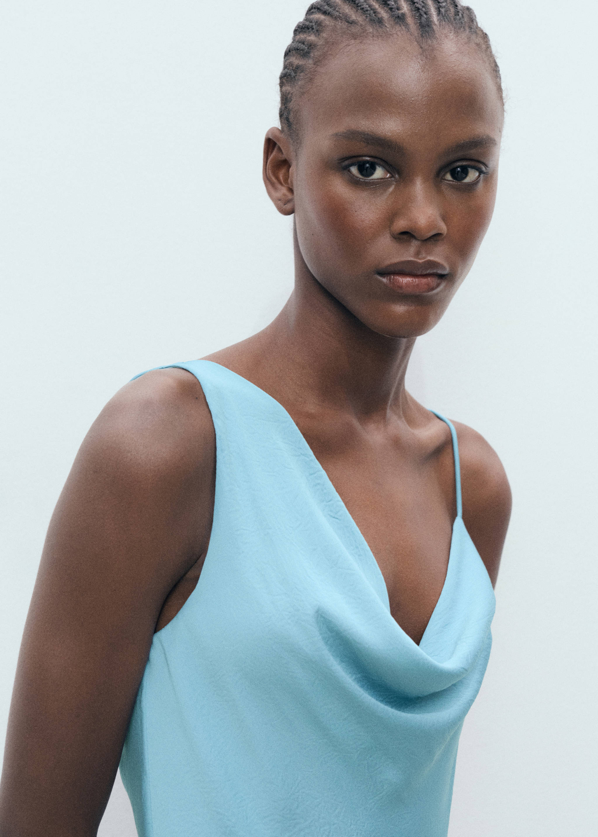 Robe asymétrique effet froissé - Détail de l'article 4